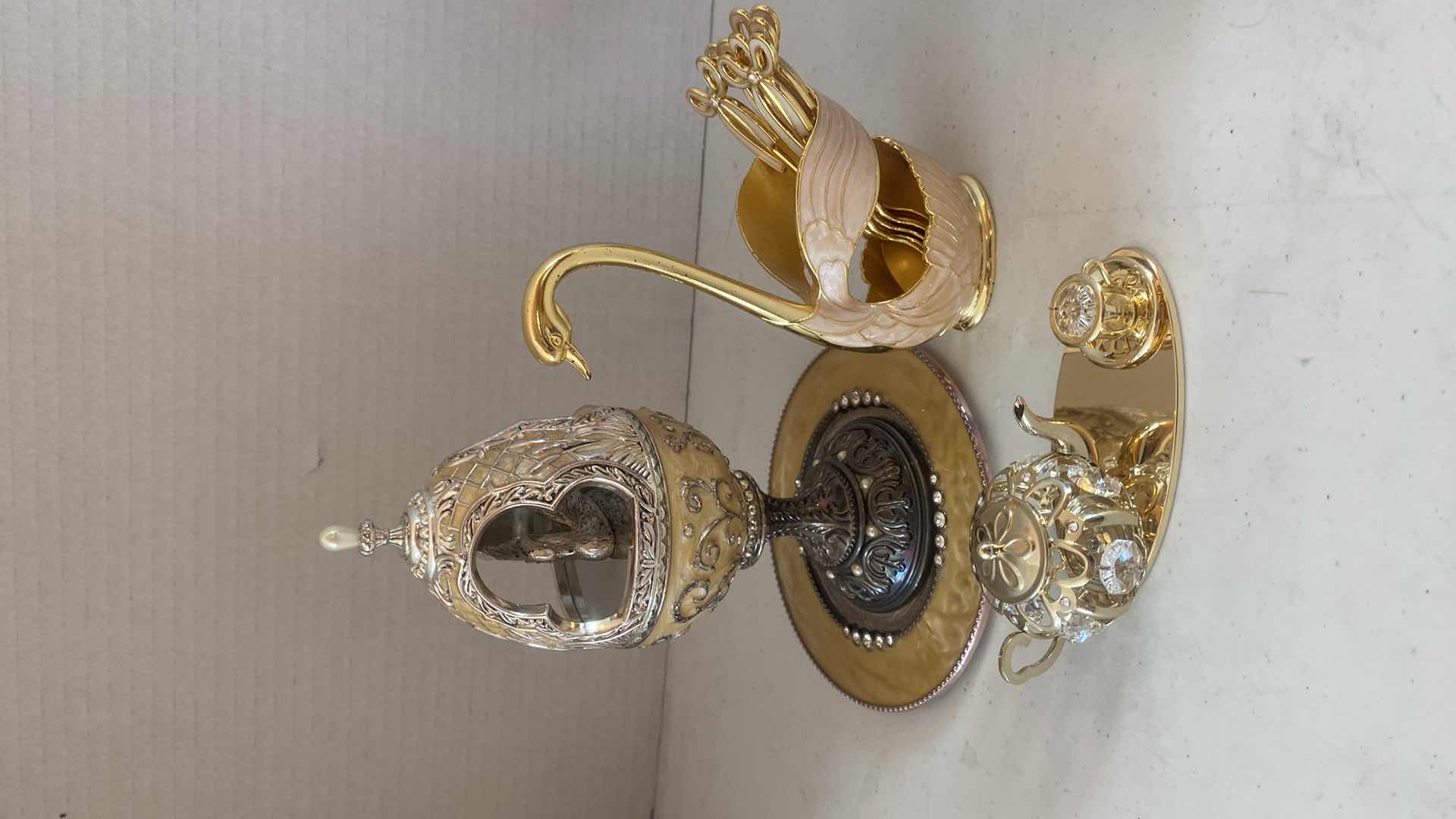 Photo 1 of 4 - HOME DECOR EGG PLATE SWAN & TEA W CUP