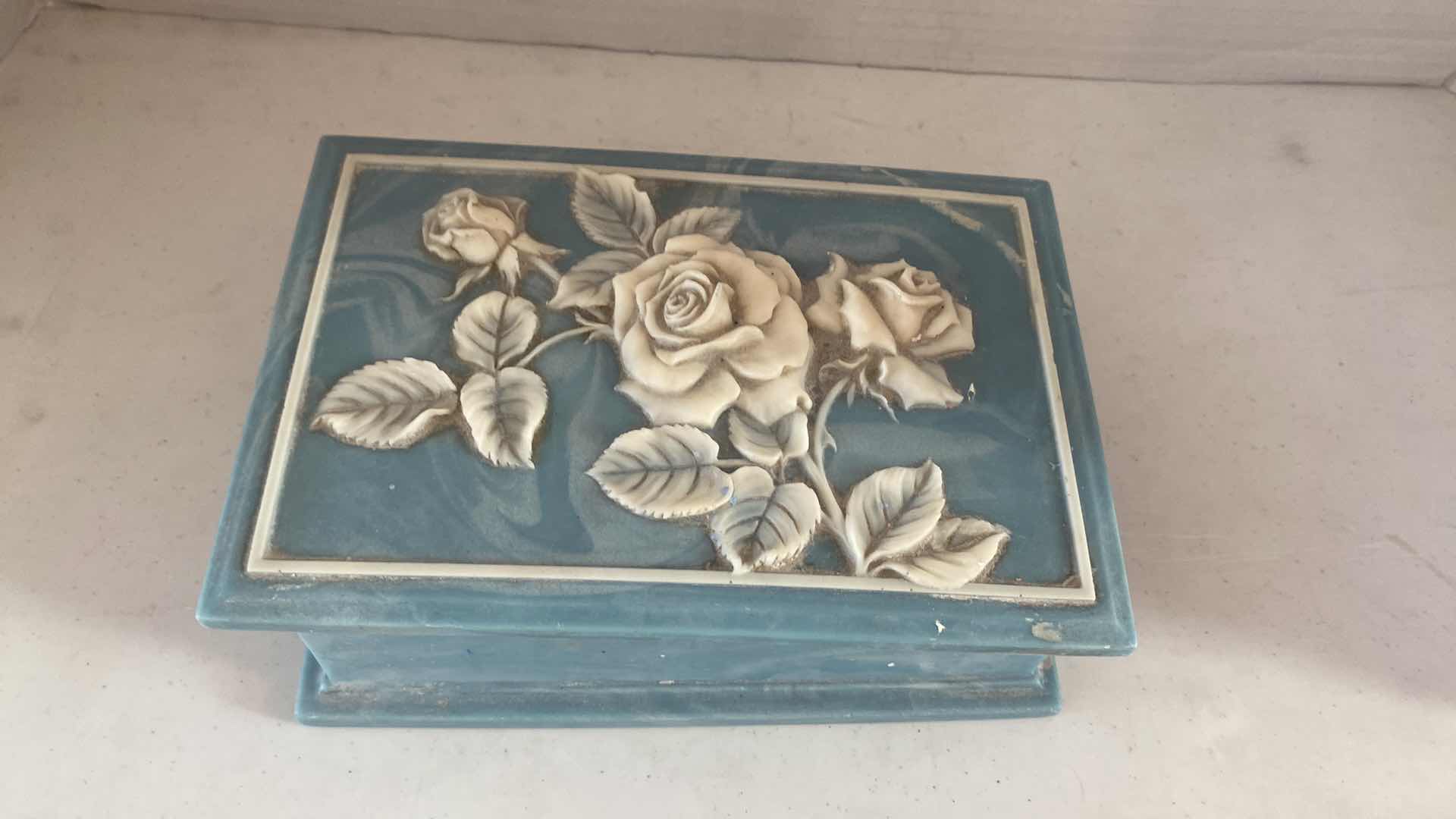 Photo 1 of REPLICA WEDGEWOOD BOX 9“ x 6“ H3”