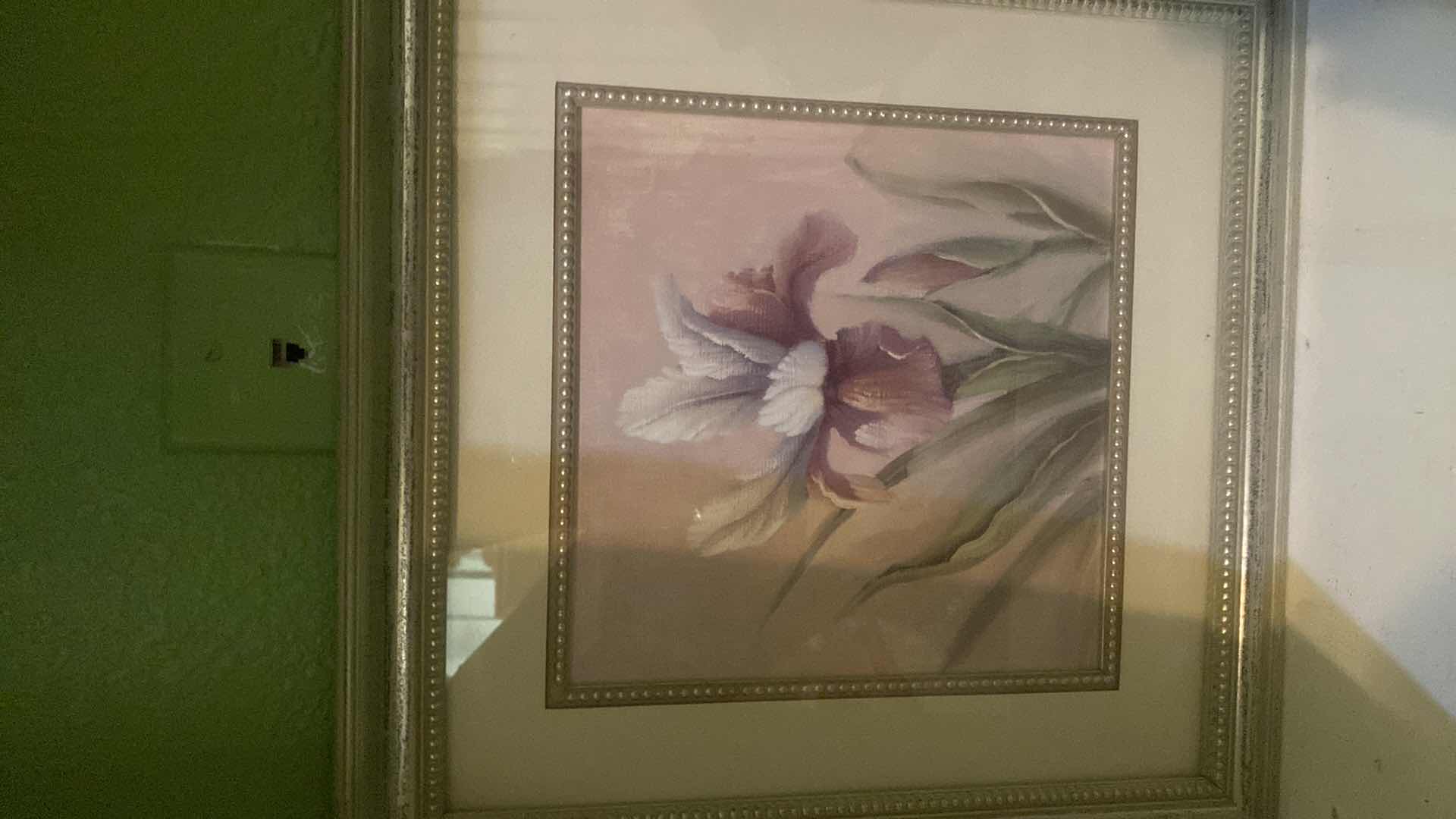 Photo 1 of PAIR OF WOOD FRAMED BOTANICAL PRINT ARTWORK 14“ x 14“