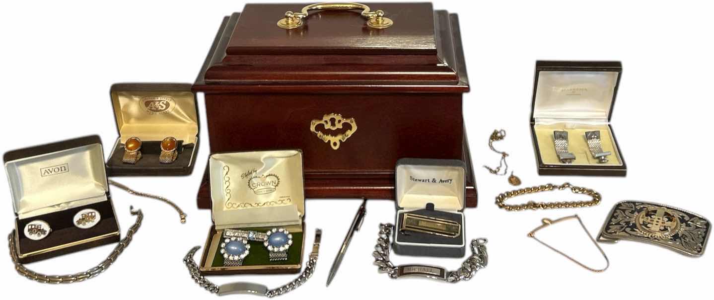 Photo 1 of JEWELRY CASE WITH MENS JEWELRY