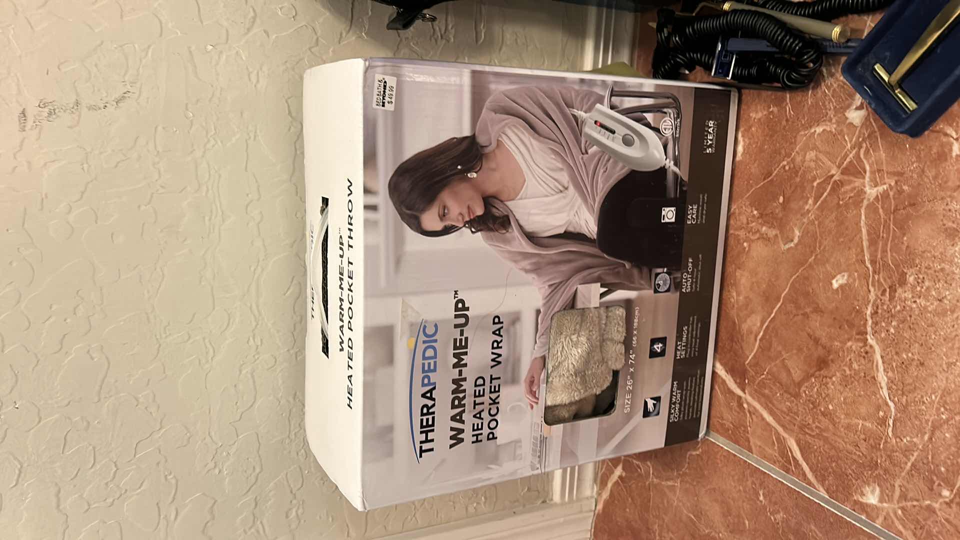 Photo 1 of GROOMING ACCESSORIES AND HEATED THROW