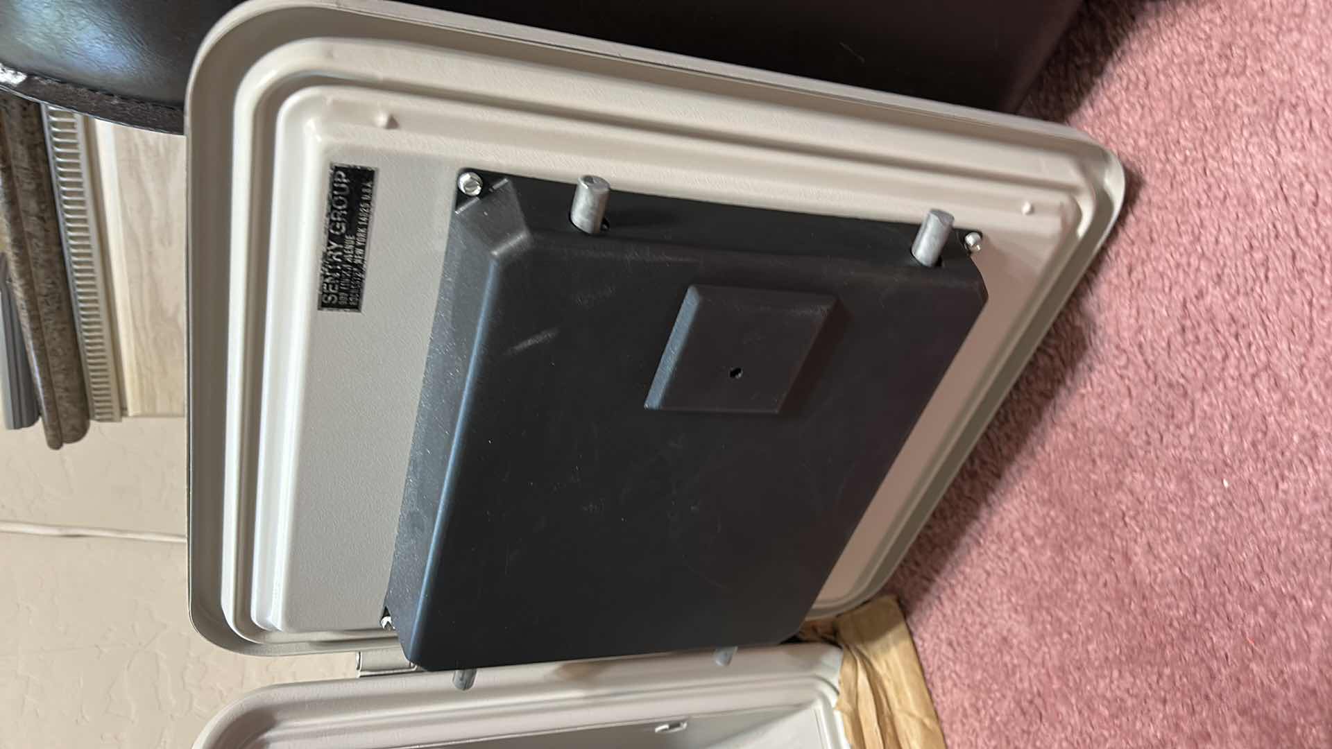 Photo 1 of SENTEX HEAVY METAL SAFE 14“ x 18“ x H17“