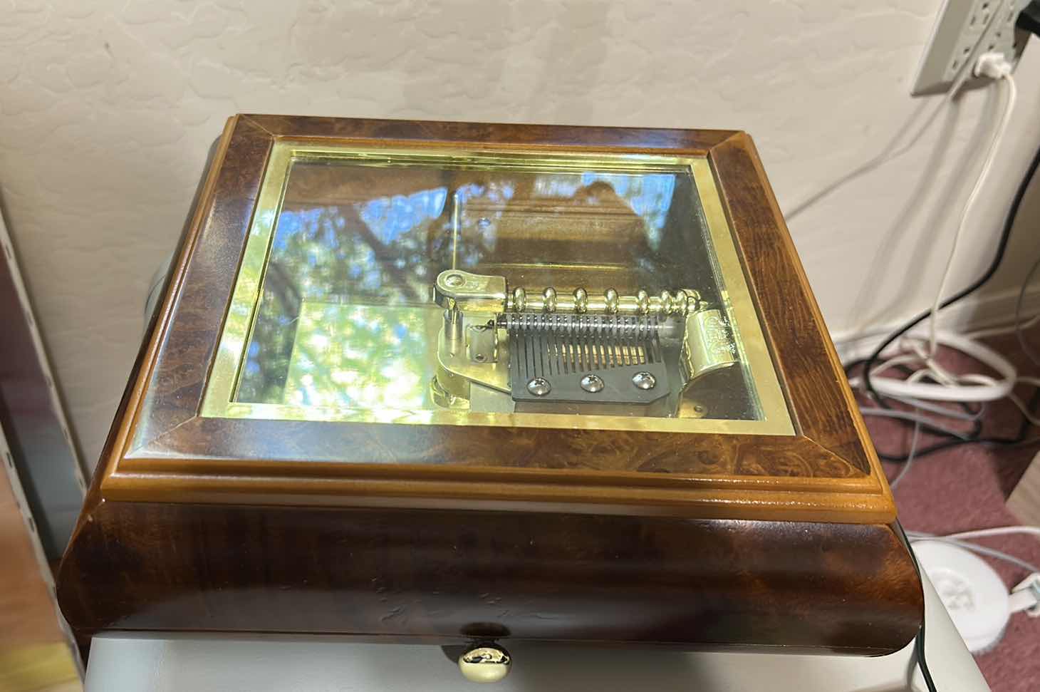 Photo 1 of MUSIC BOX