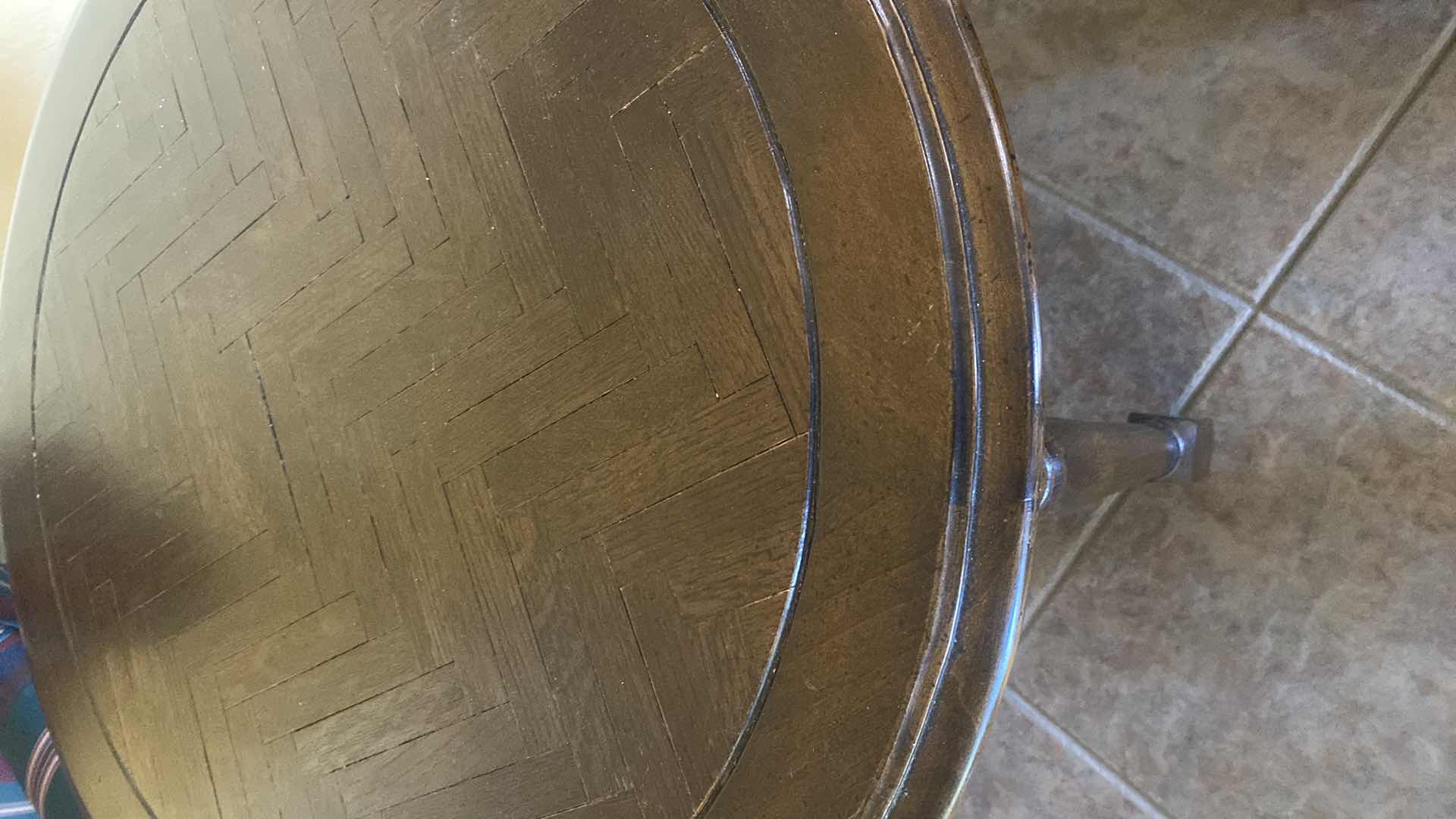 Photo 1 of 26 1/2” ROUND WOOD END TABLE H26”