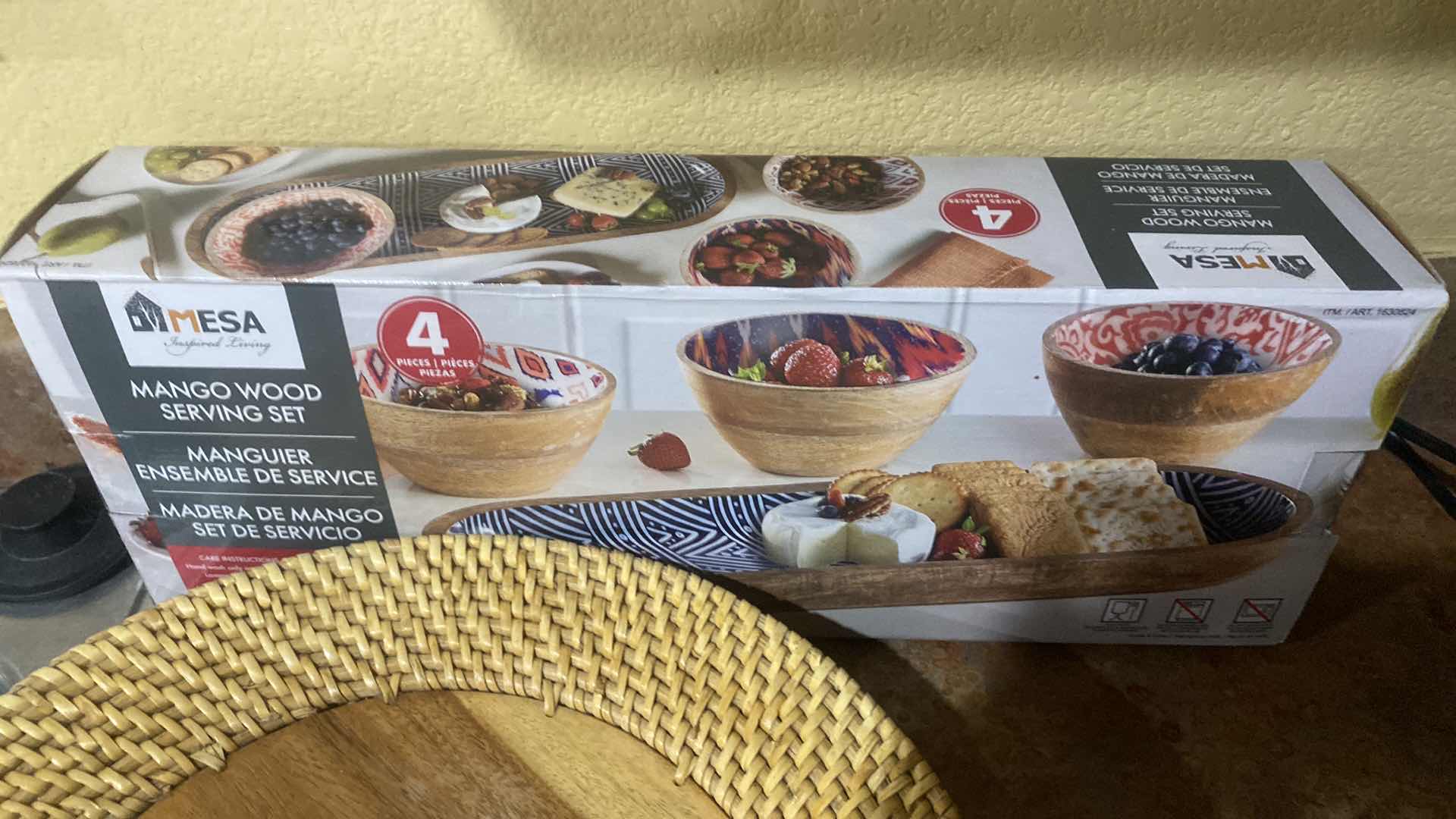 Photo 1 of NEW MANGO SERVING SET, 4 STRAW CHARGERS & 2 TIER PATRIOTIC SERVER