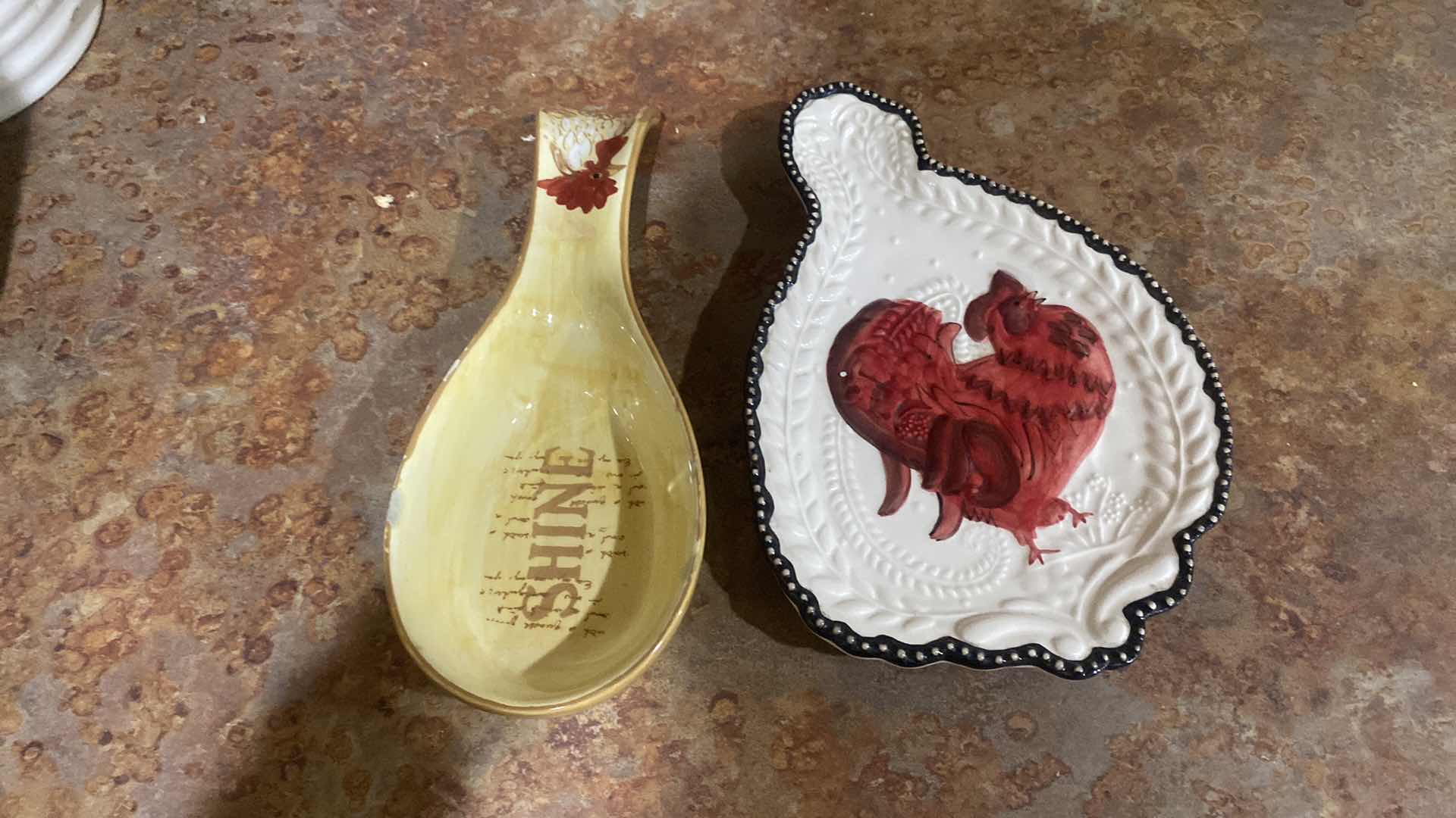 Photo 1 of CHICKEN DECOR H11”