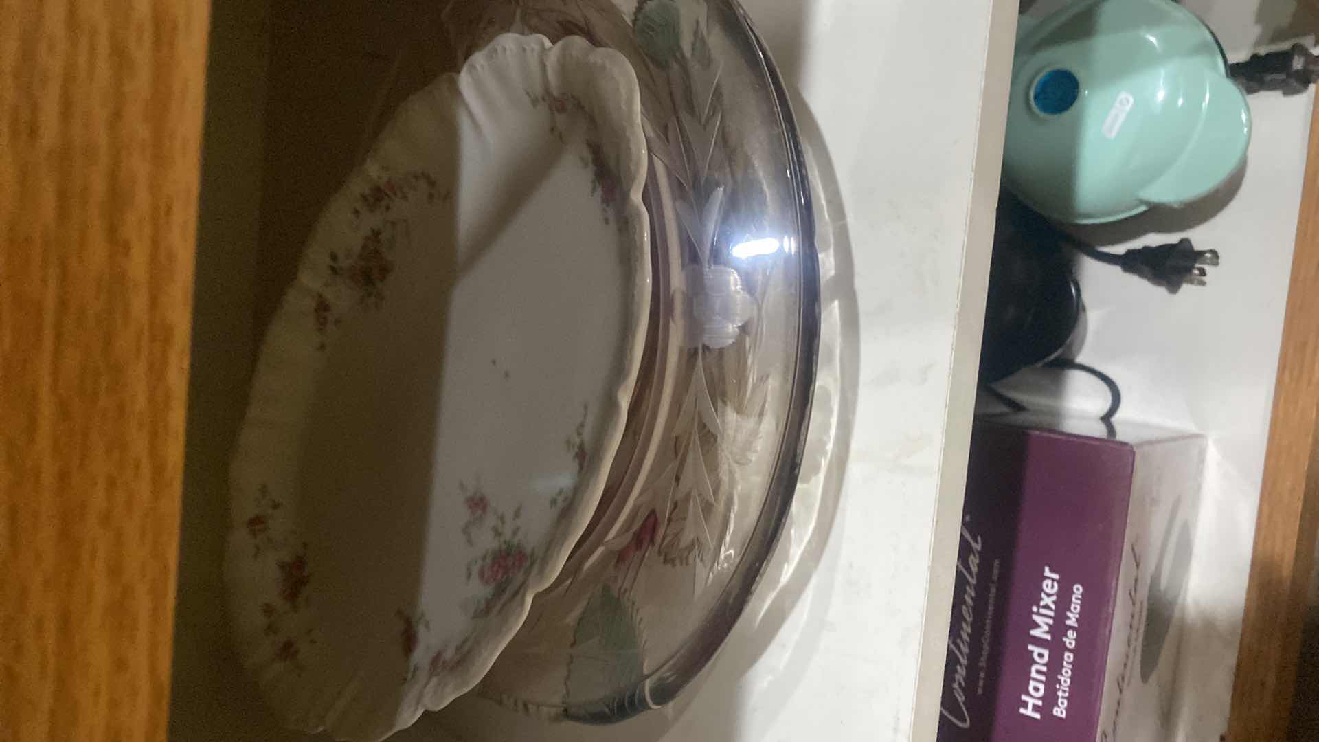 Photo 1 of CONTENTS OF CABINET - 3 PLATTERS & MORE