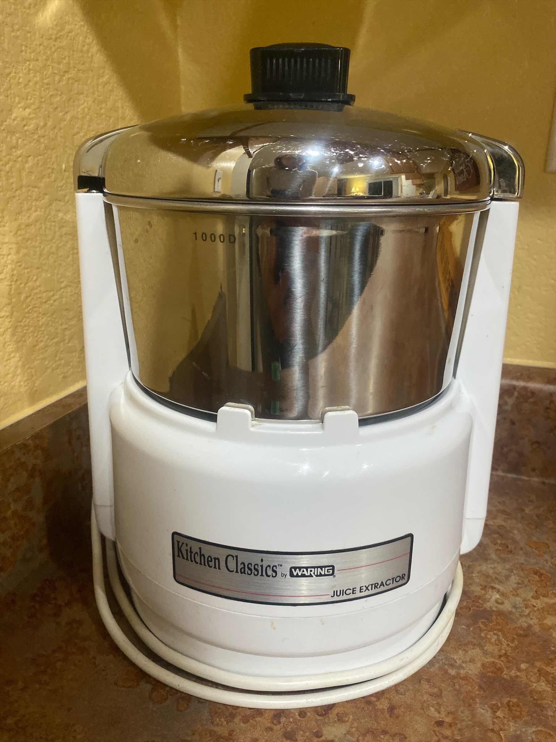 Photo 1 of WARING JUICE EXTRACTOR