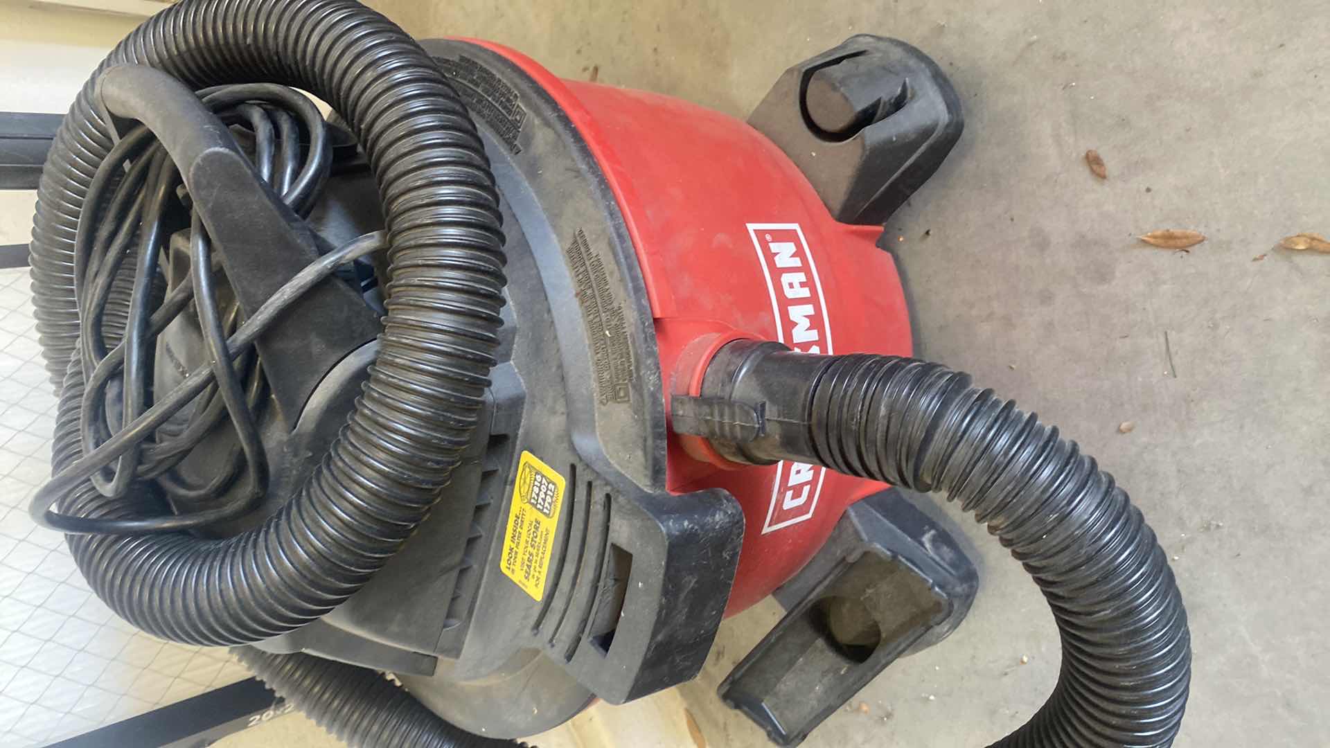 Photo 1 of CRAFTSMAN WET DRY VAC