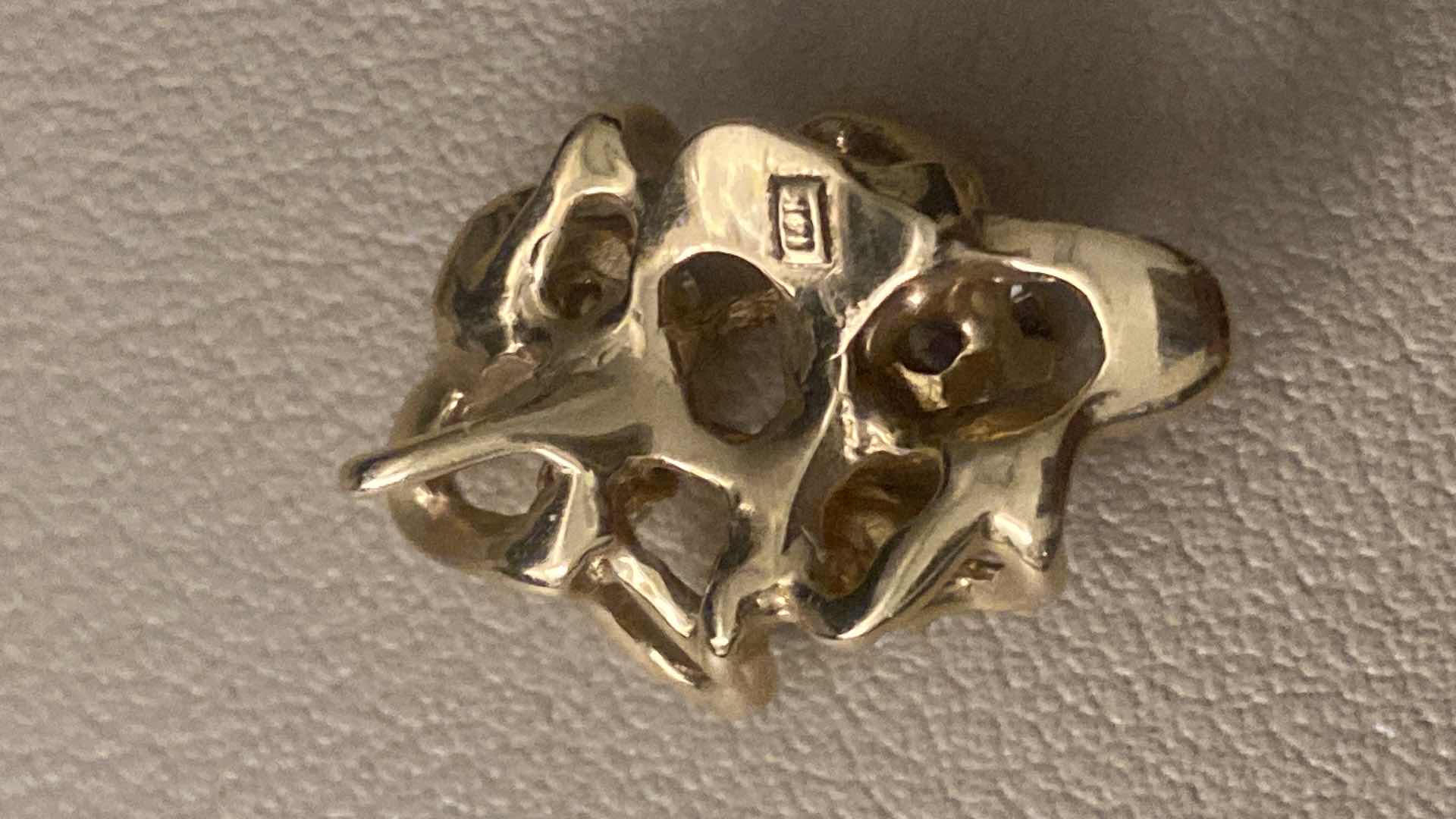 Photo 1 of 14K GOLD PENDANT WITH GEMSTONES TOTAL WEIGHT 4.82g