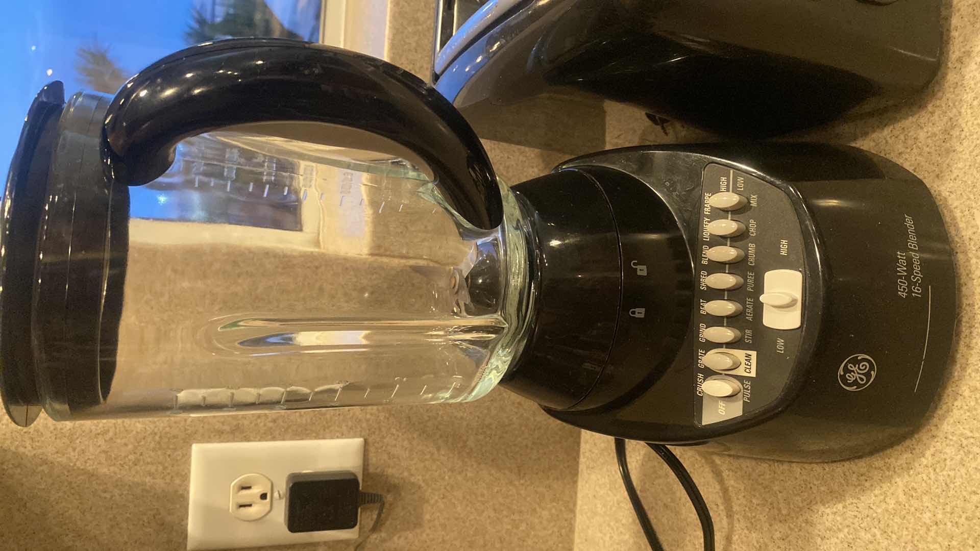 Photo 1 of GE BLENDER & CUISINART TOASTER