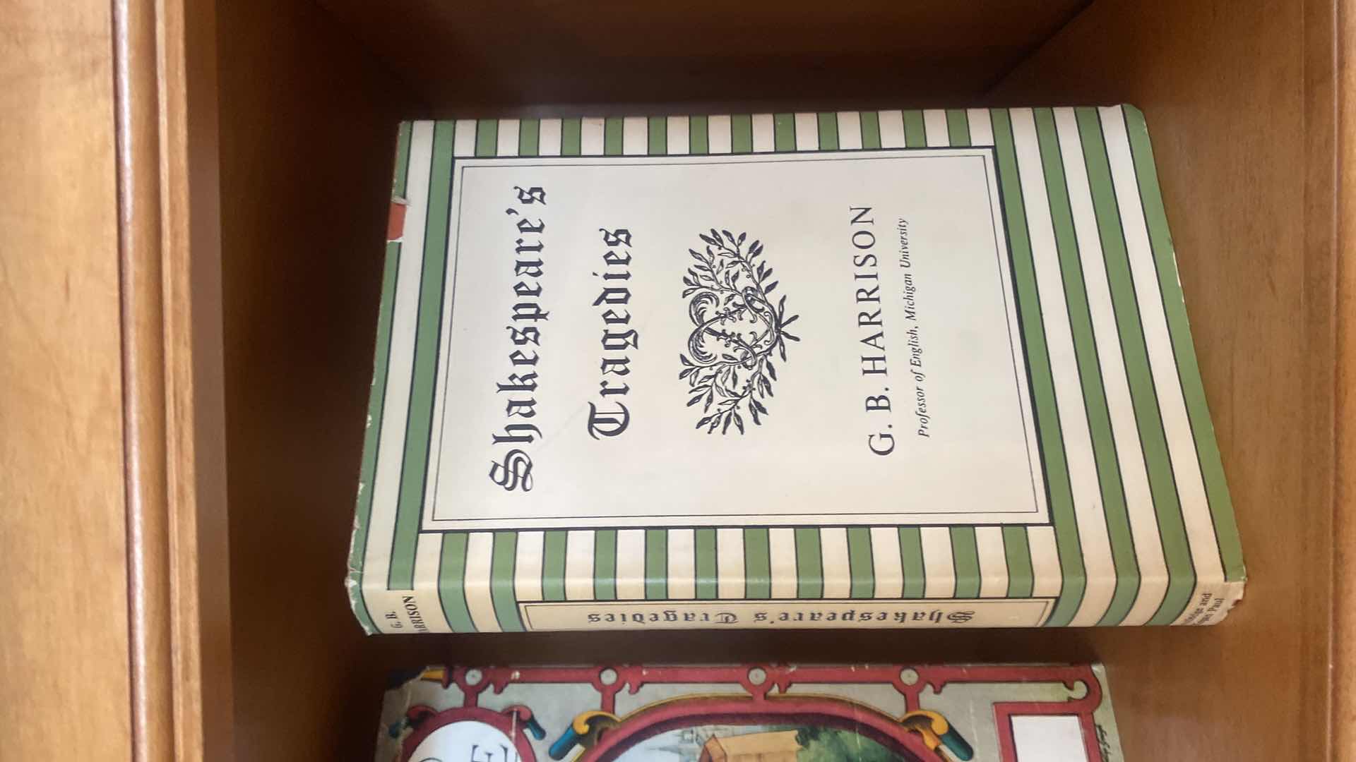 Photo 1 of 3-SHAKESPEARE CLASSICS HARDBOUND BOOKS