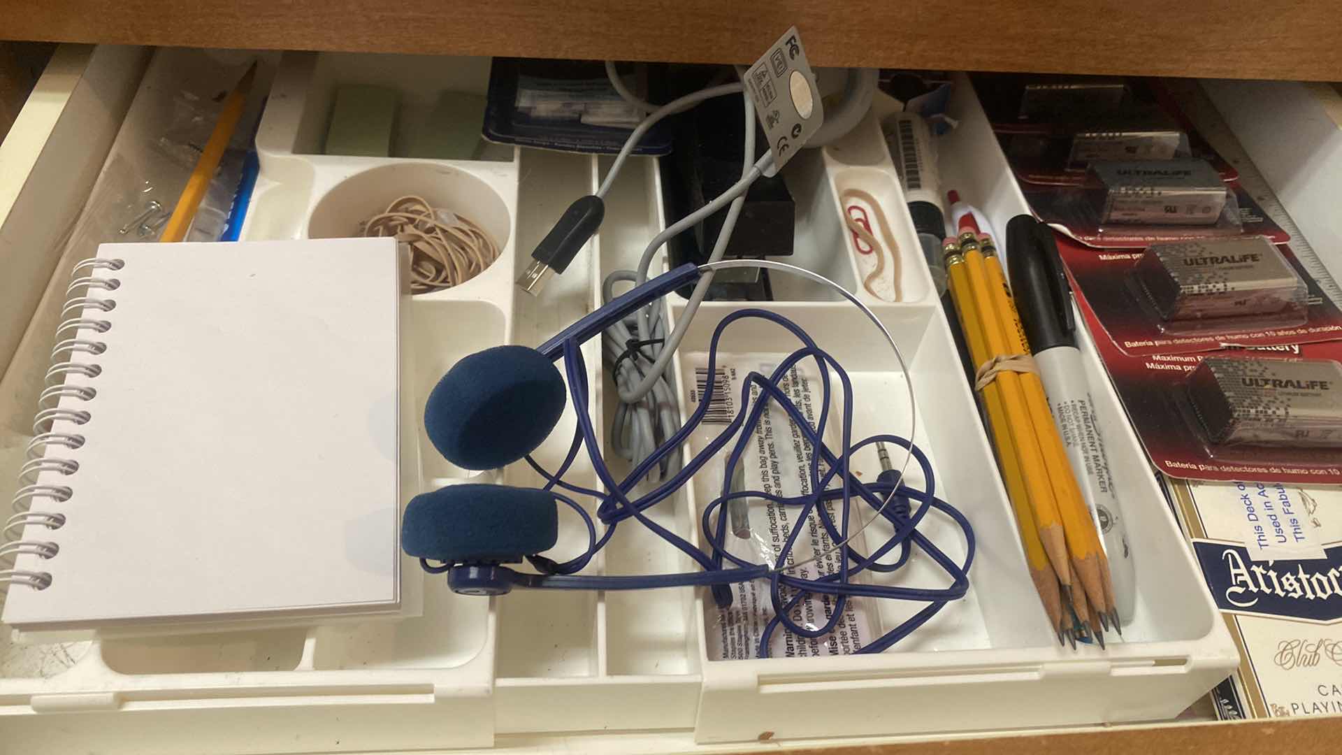 Photo 1 of CONTENTS OF DRAWER & CABINET OFFICE SUPPLIES