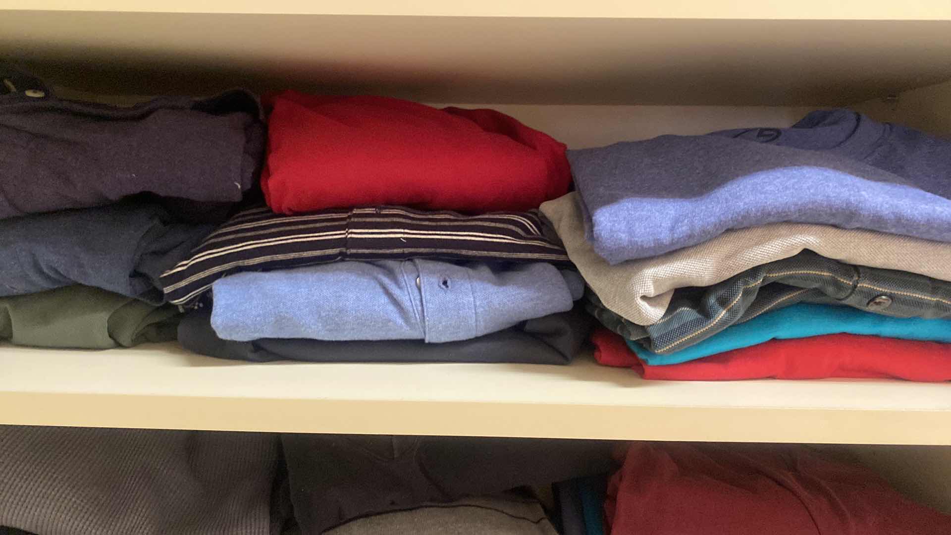 Photo 1 of 6 SHELFS MENS SIZE 2 XL & XL CLOTHING