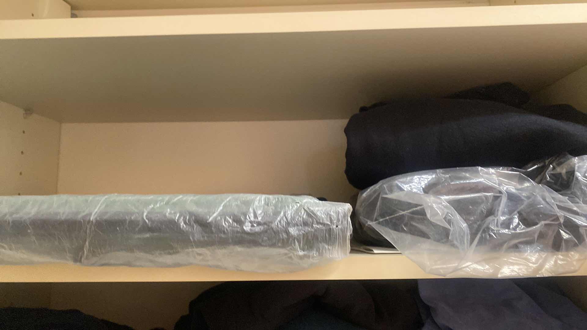 Photo 1 of 6 SHELFS MENS SIZE 2 XL & XL CLOTHING