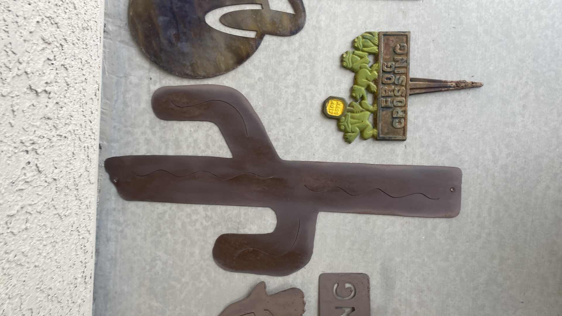 Photo 1 of 4 METAL YARD ART. LARGEST H22”