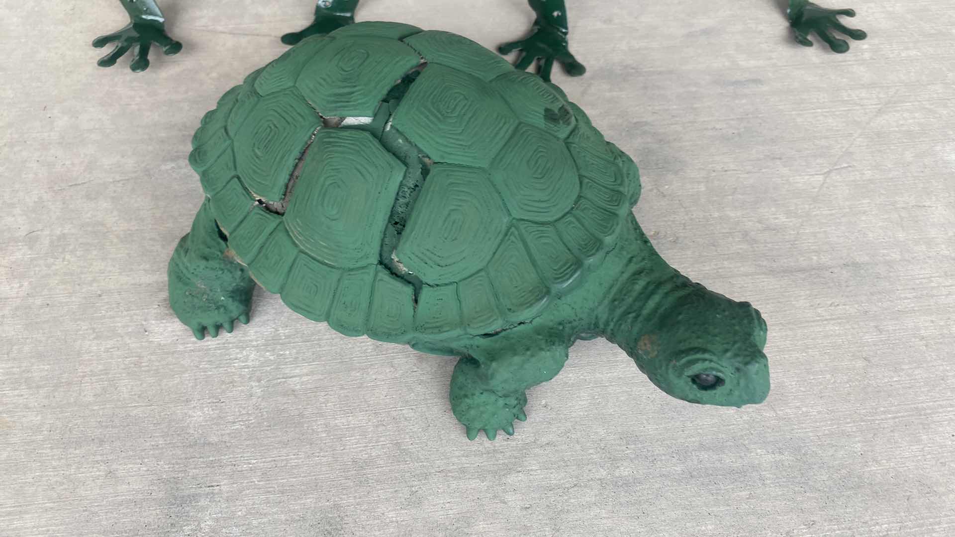 Photo 1 of 2-METAL FROGS & 1 CASTV RESIN TURTLE LARGEST 7” x 6”