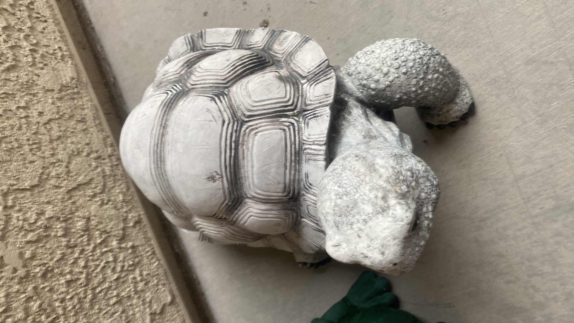 Photo 1 of CAST RESIN FROG & RESIN TURTLE YARD ART LARGEST 13 1/2” x 9”