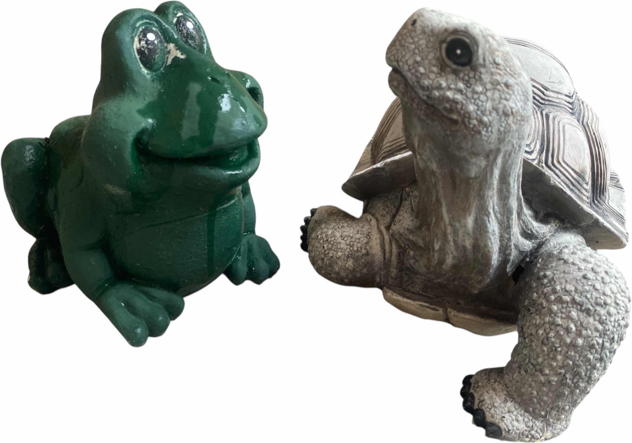 Photo 1 of CAST RESIN FROG & RESIN TURTLE YARD ART LARGEST 13 1/2” x 9”