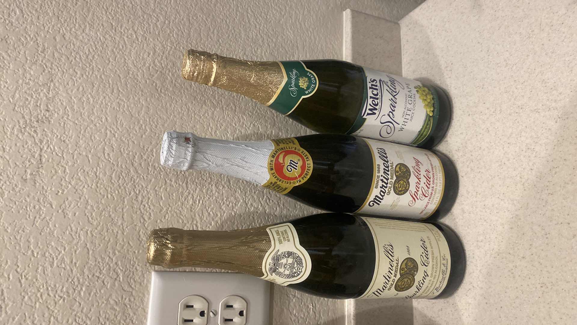 Photo 1 of 6-BOTTLES SPARKLING CIDER