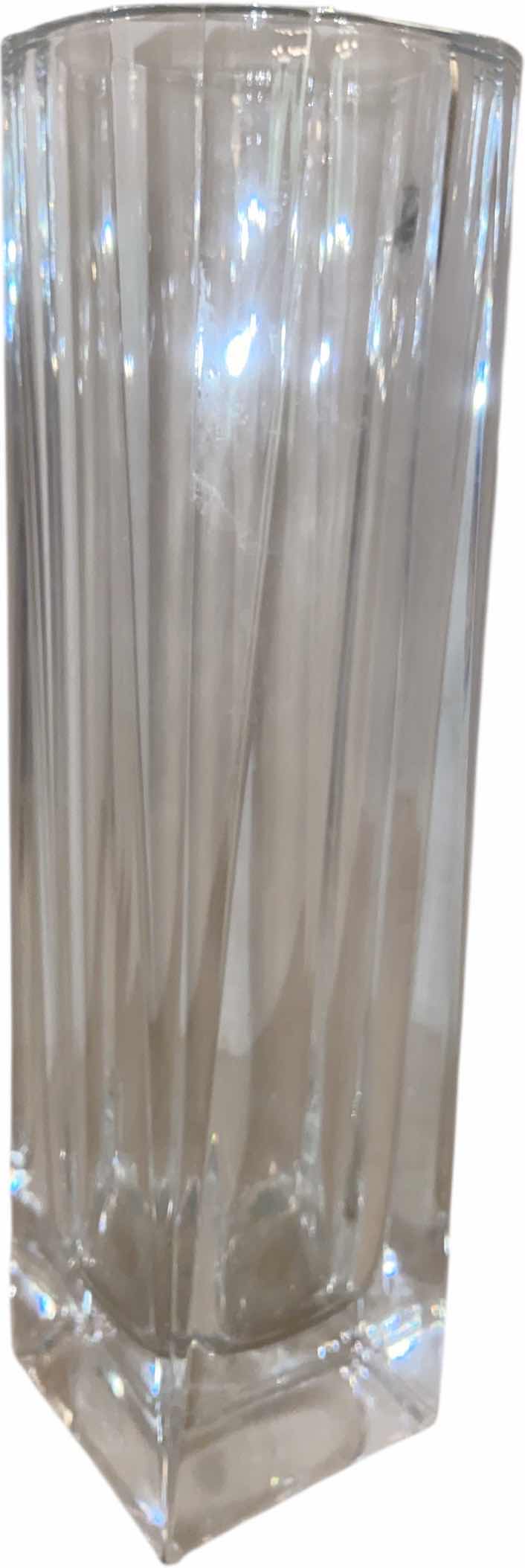 Photo 1 of CRYSTAL VASE H10 1/2”