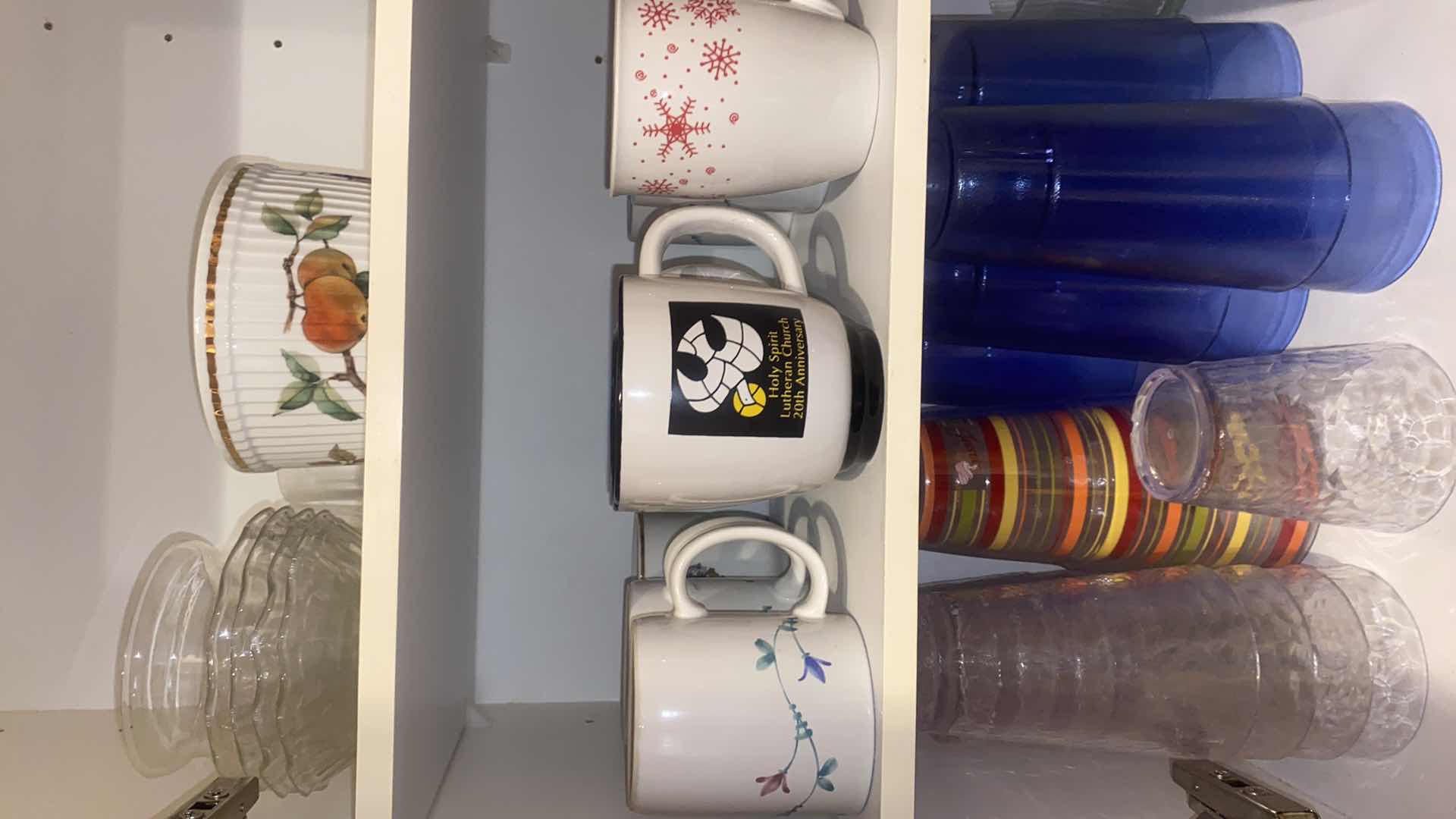 Photo 1 of CONTENTS OF CABINET-COFFEE CUPS & PLASTIC GLASSES