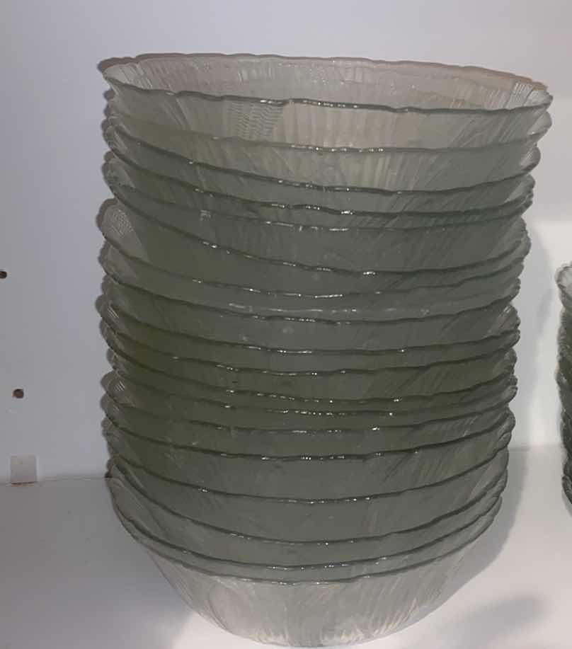 Photo 1 of 19-ARCOROC CANTERBURY CROCUS BOWLS 6” (mugs, plates, salad, Also available sold separately) EST VALUE $200