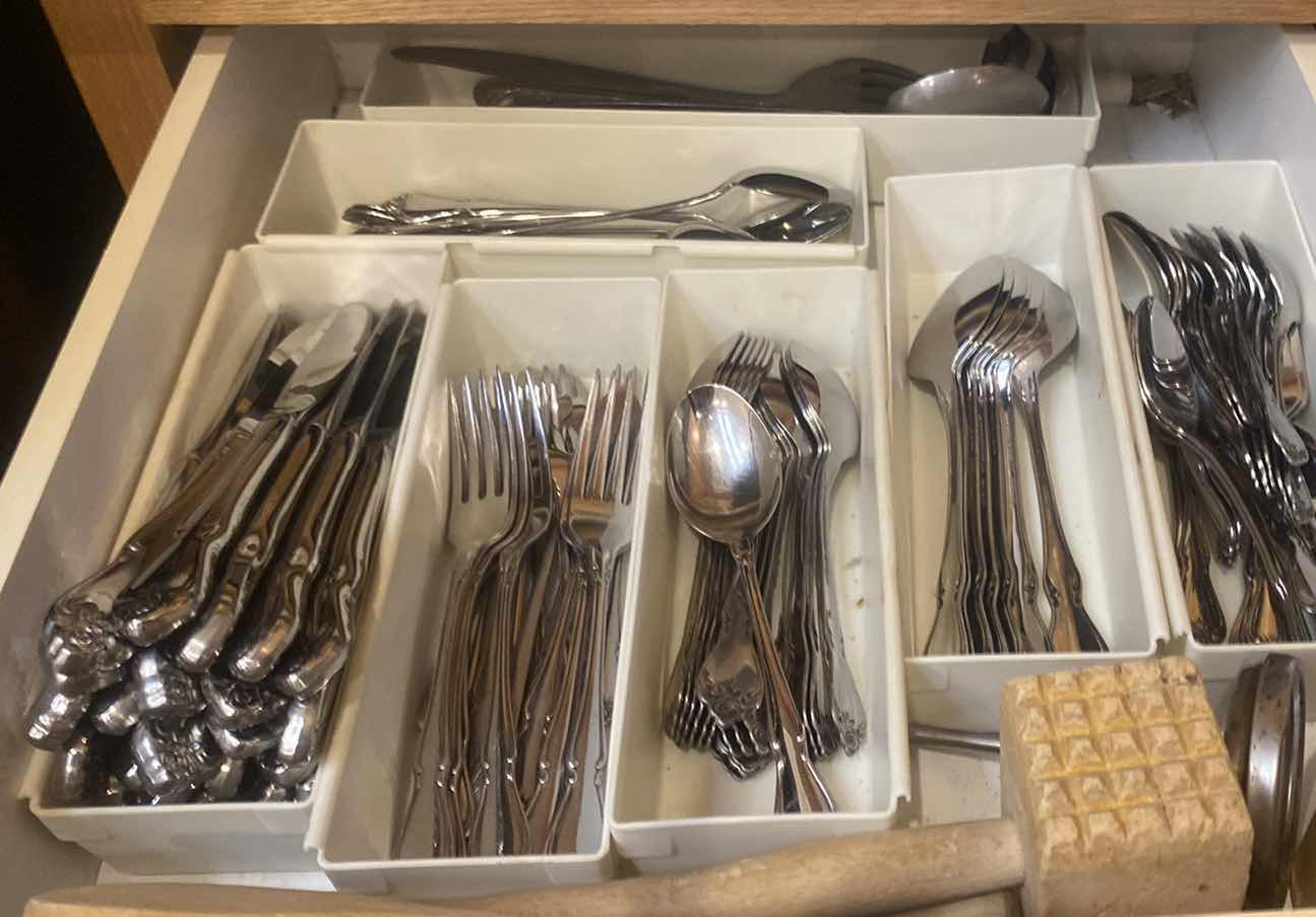 Photo 1 of CONTENTS OF DRAWER -SILVERWARE