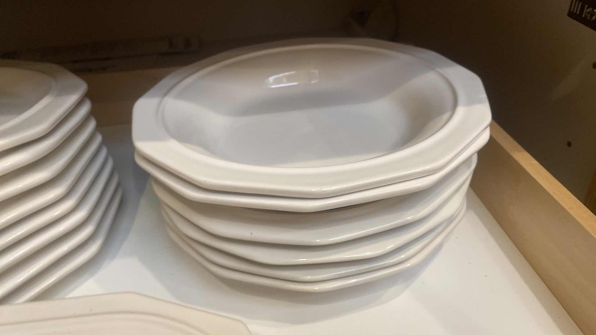 Photo 1 of CONTENTS OF CABINET-PFALTZGRAFF HERITAGE 17 PCS PLATES & BOWLS