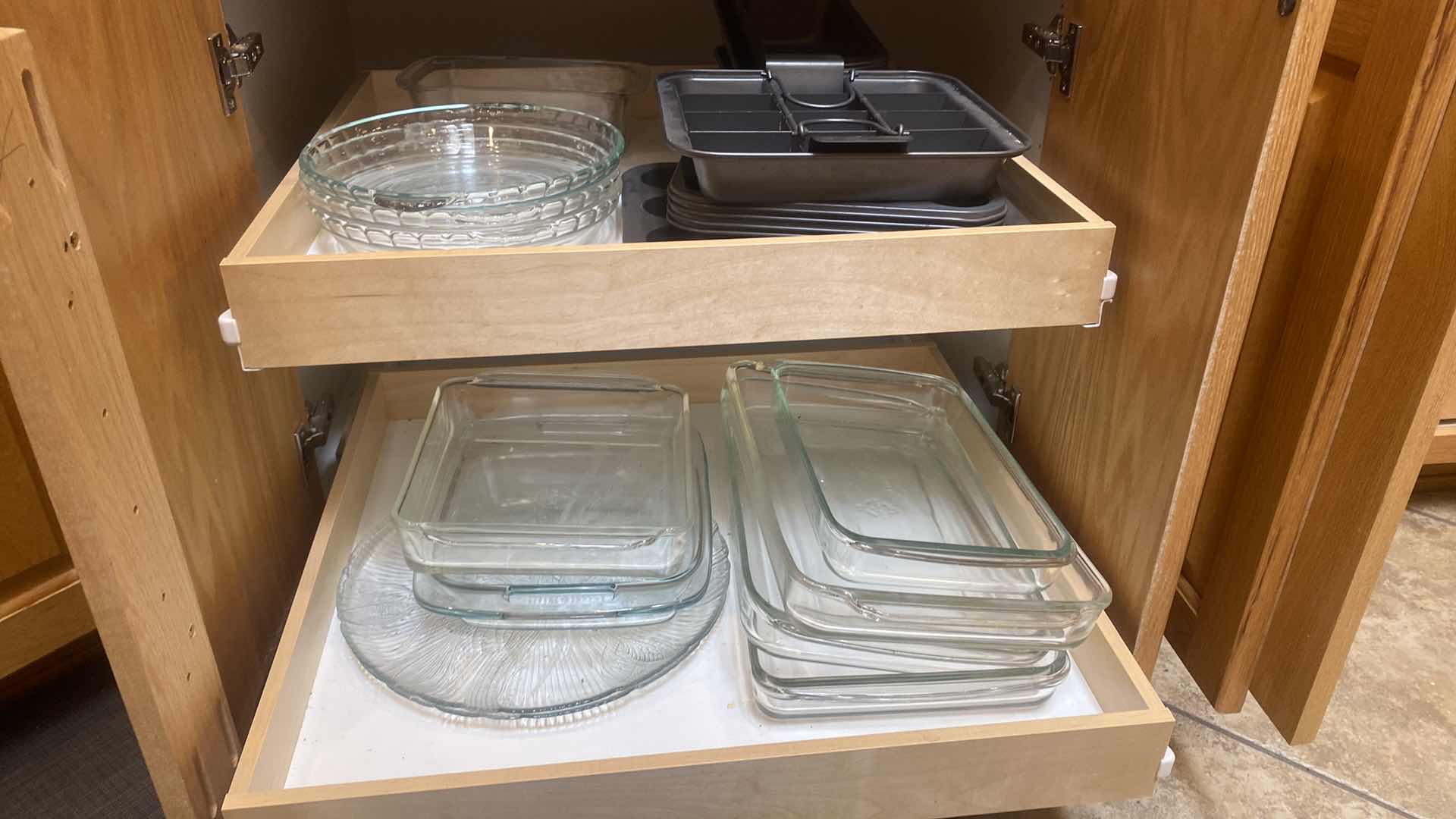Photo 1 of CONTENTS OF CABINET-BAKEWARE GLASS & METAL