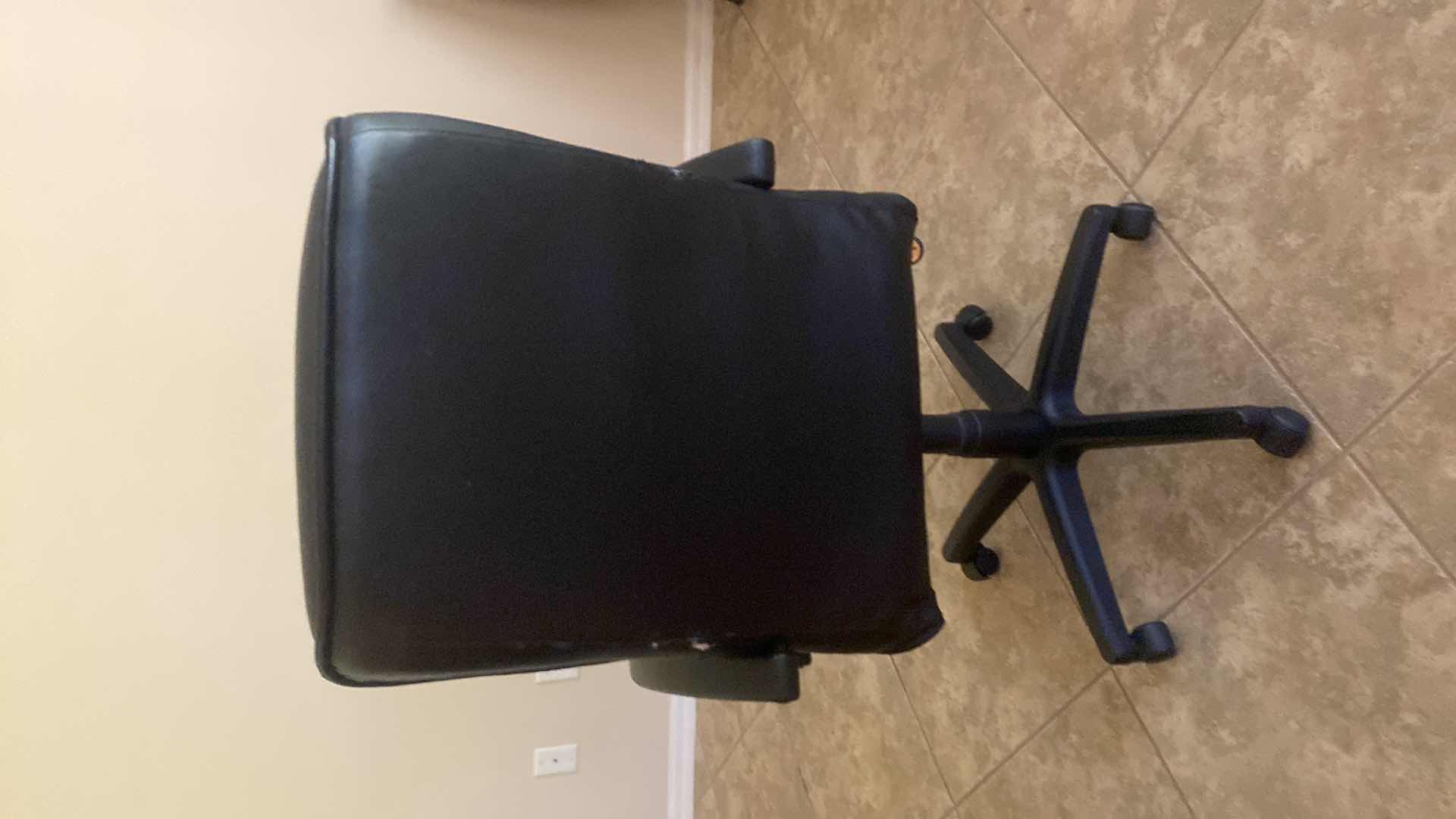 Photo 1 of BLACK OFFICE CHAIR WITH WHEELS