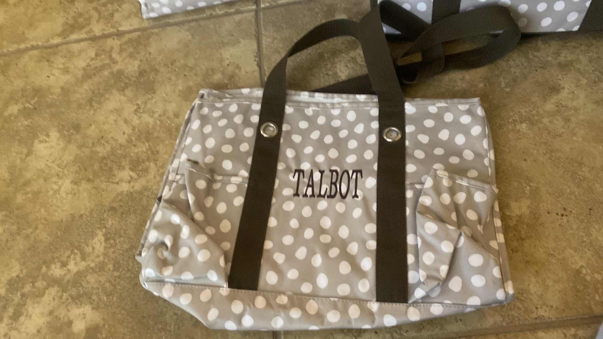 Photo 1 of 5-THIRTY ONE COLLAPSABLE STORAGE BAGS