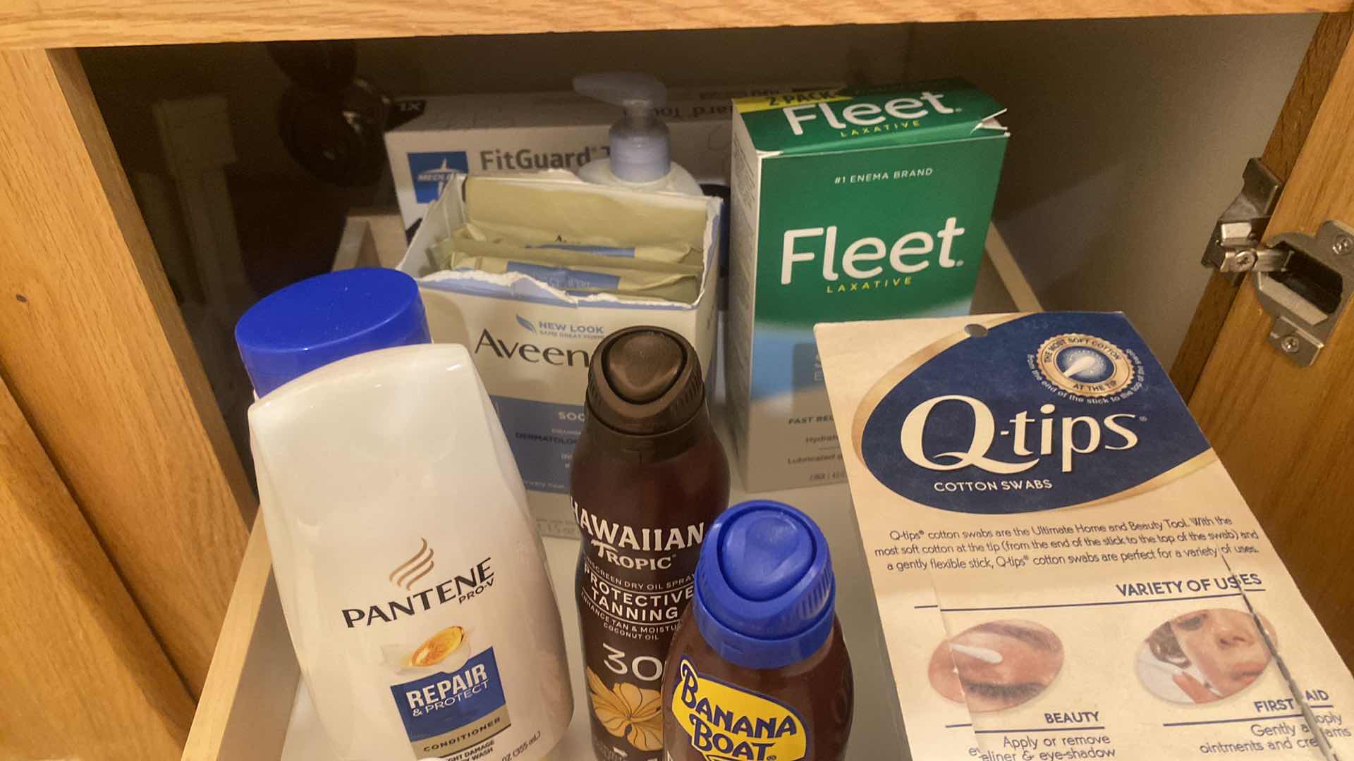 Photo 1 of CONTENTS IN CABINET - PERSONAL CARE