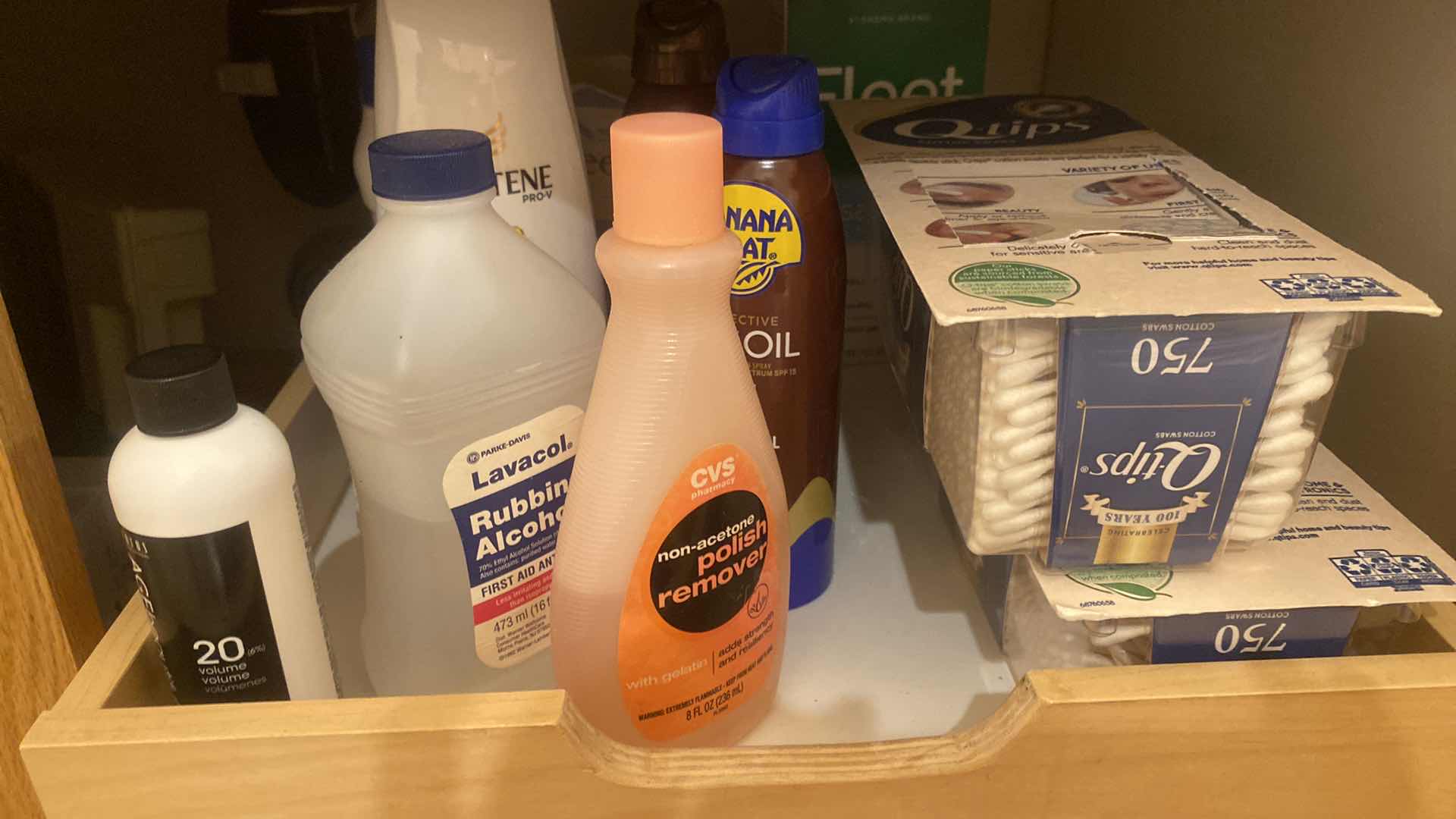 Photo 1 of CONTENTS IN CABINET - PERSONAL CARE