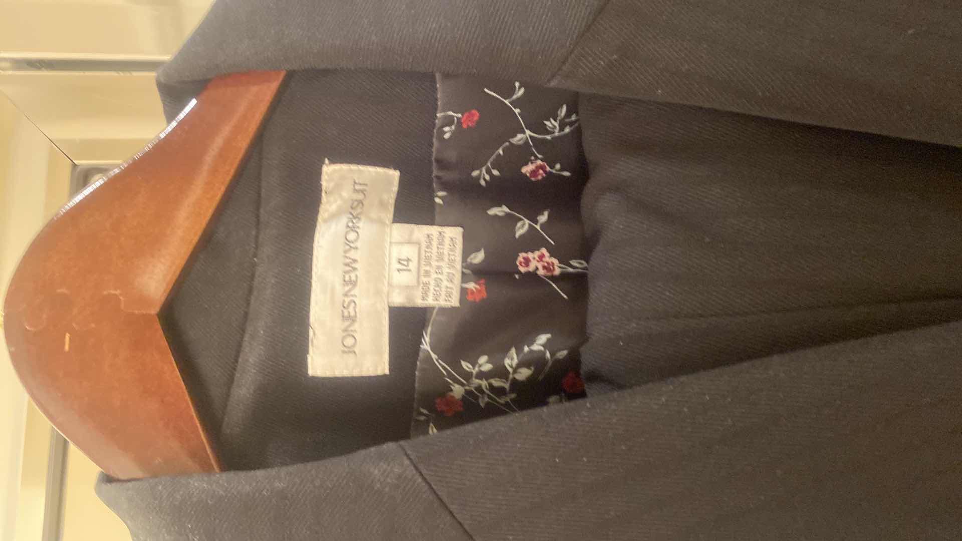 Photo 1 of 3-WOMENS SIZE 14 SUITS DANA BUCKMAN, ALFRED DUNNER & JONES NEW YORK