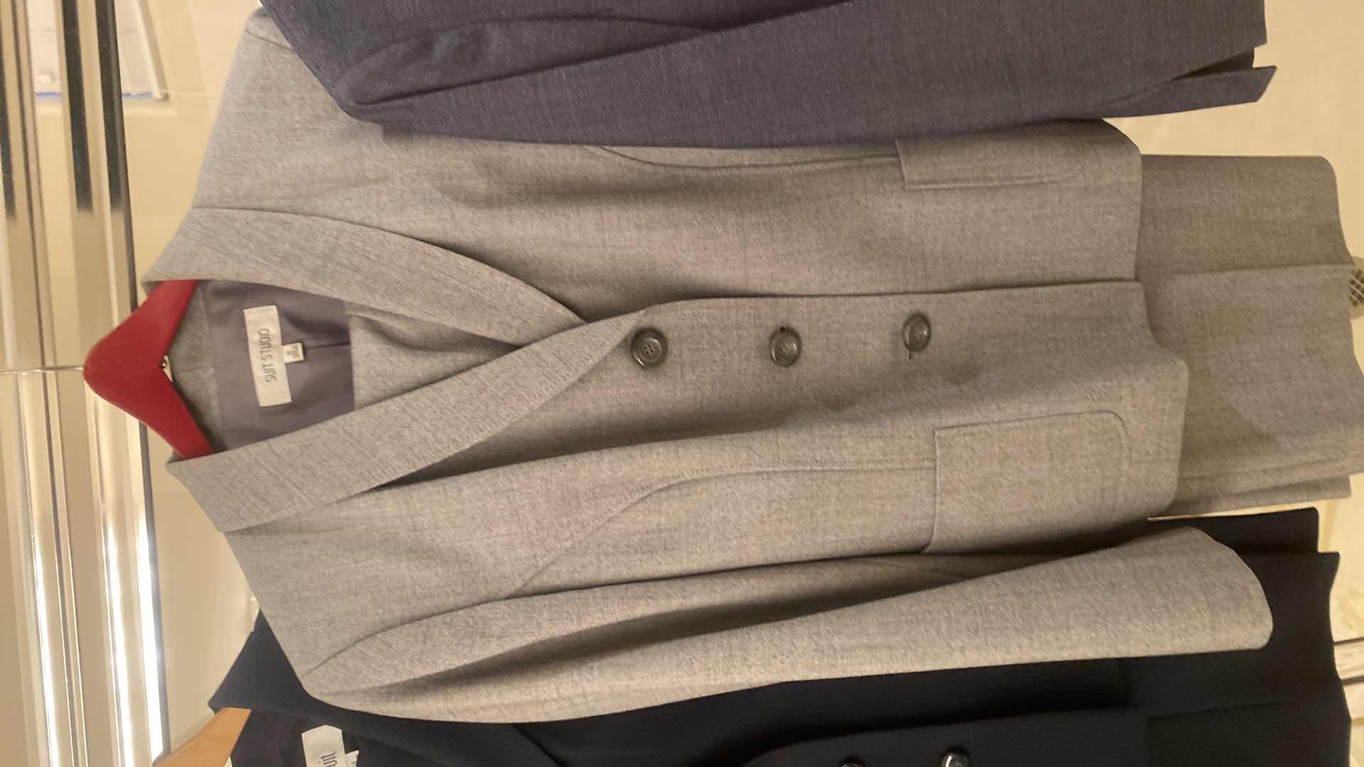 Photo 1 of 3-WOMENS SIZE 16 SUITS LE SUIT, SUIT STUDIO & EVAN-PICONE