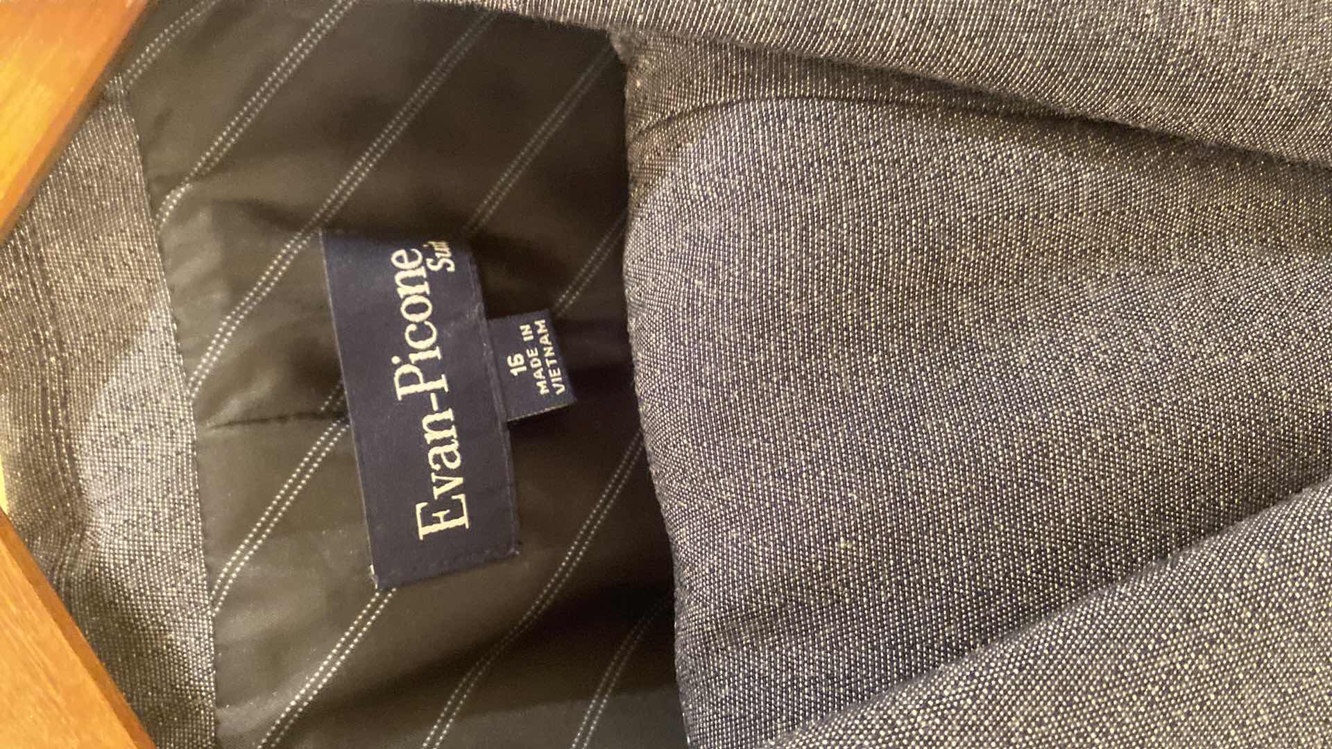 Photo 1 of 3-WOMENS SIZE 16 SUITS LE SUIT, SUIT STUDIO & EVAN-PICONE