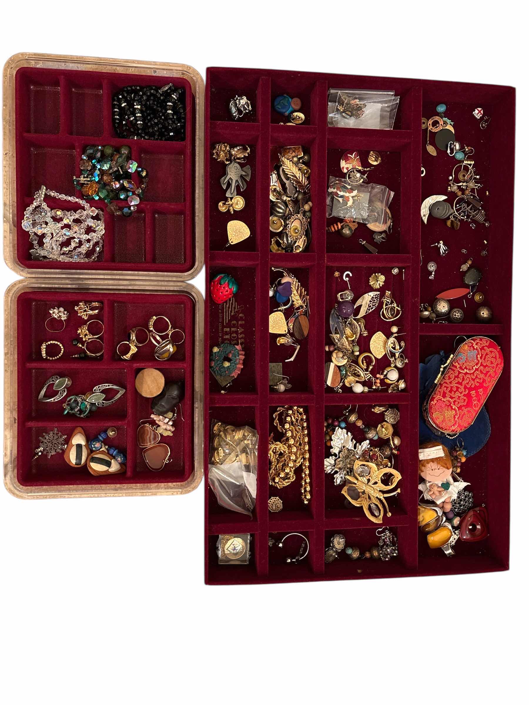 Photo 1 of FASHION JEWELRY