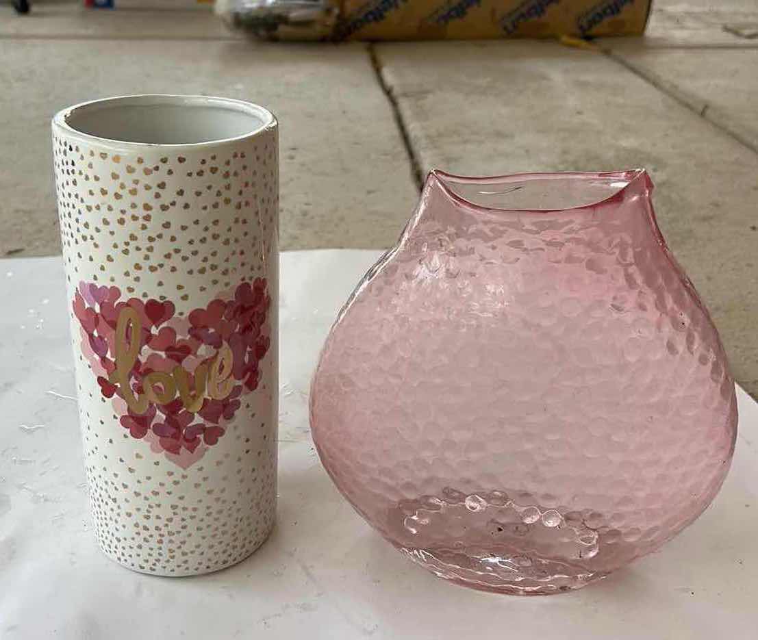 Photo 1 of PINK CLEAR GLASS & CERAMIC HEART "LOVE" VASE