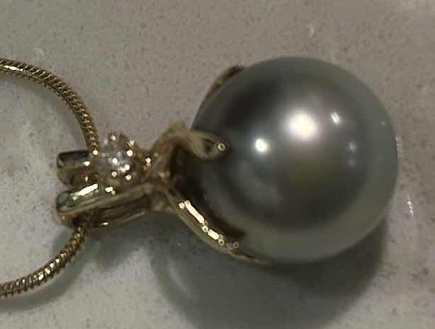 Photo 1 of 14K GOLD NECKLACE FROM ITALY 24” CHAIN  WITH SILVER PEARL 1/2” AND DIAMOND