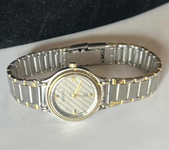Photo 1 of WOMENS GUCCI WATCH