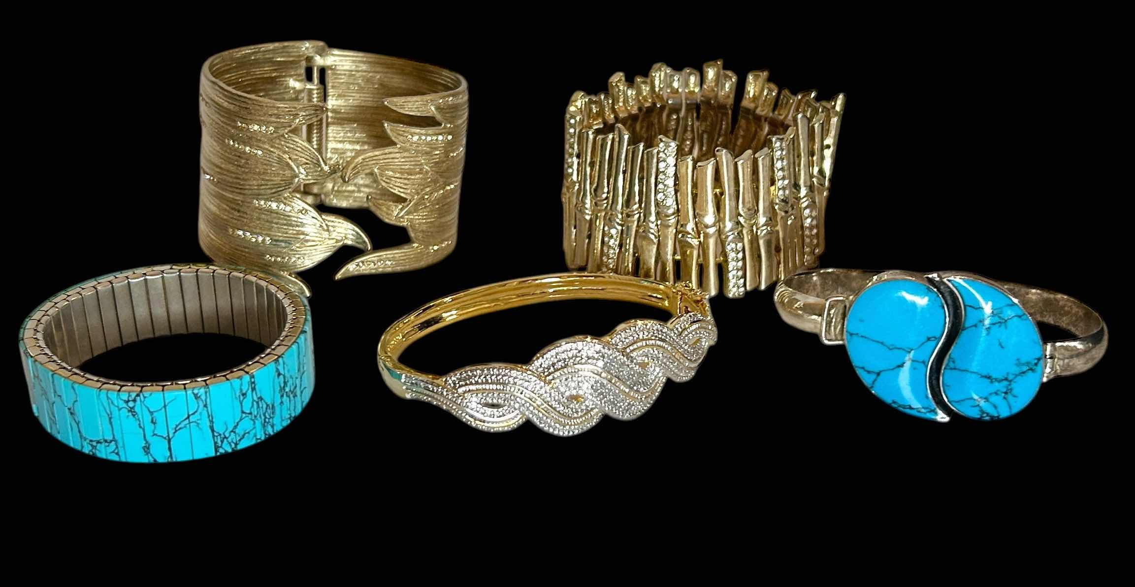 Photo 1 of 5 WOMENS BRACELETS