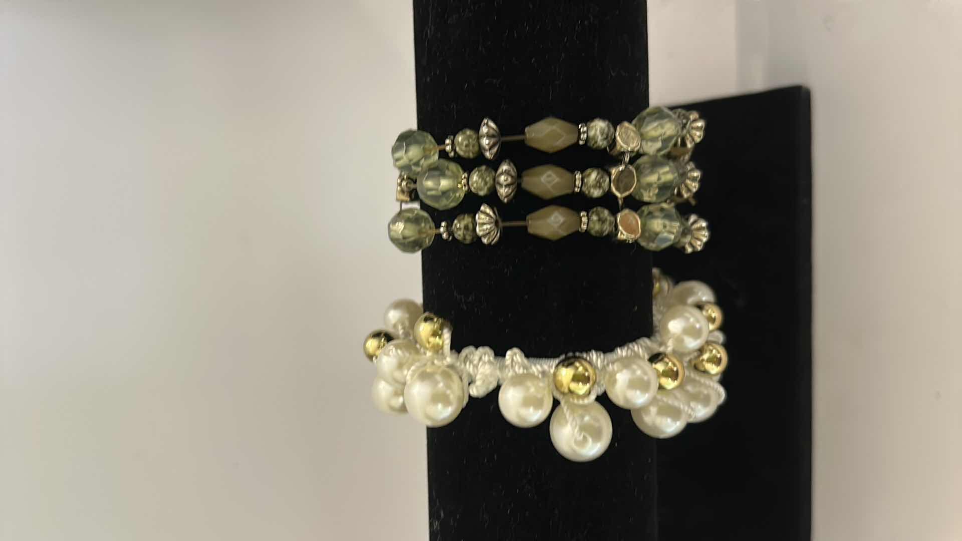 Photo 1 of 4 WOMENS BRACELETS