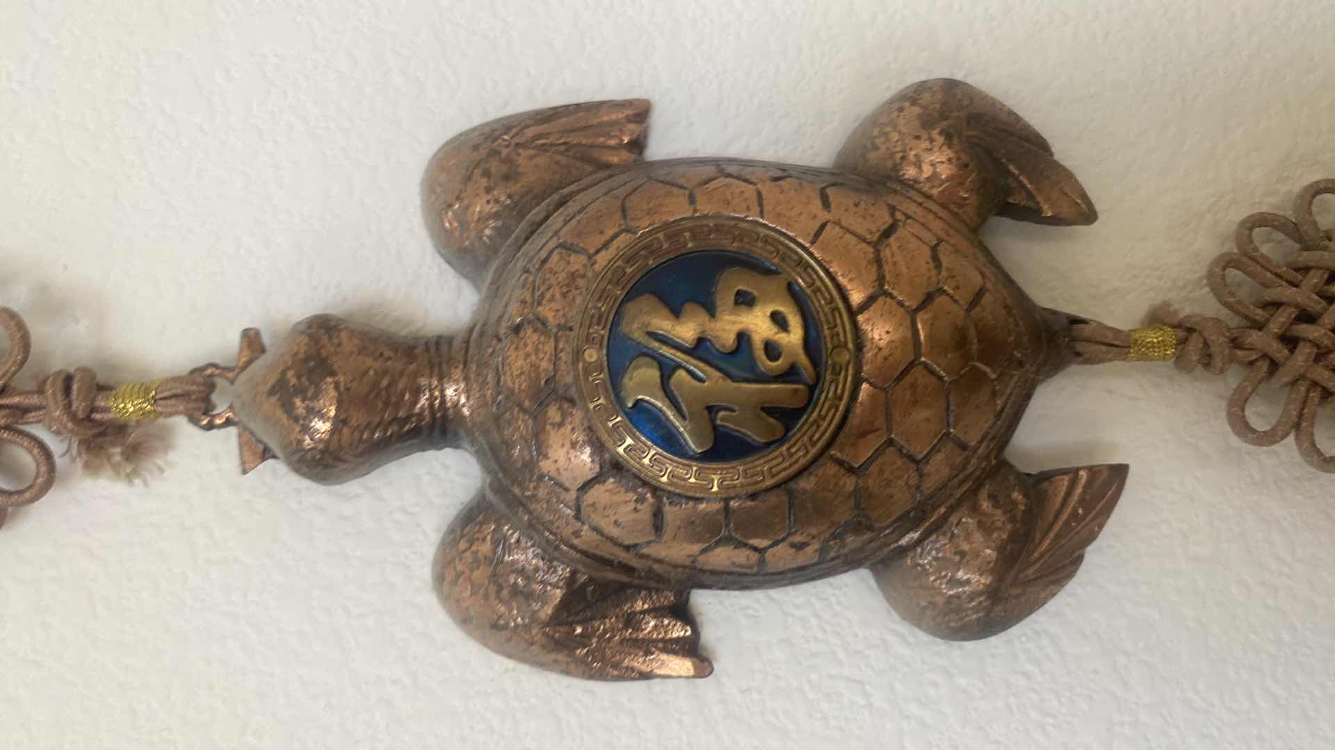 Photo 1 of KOREAN KNOT WITH TURTLE 51”