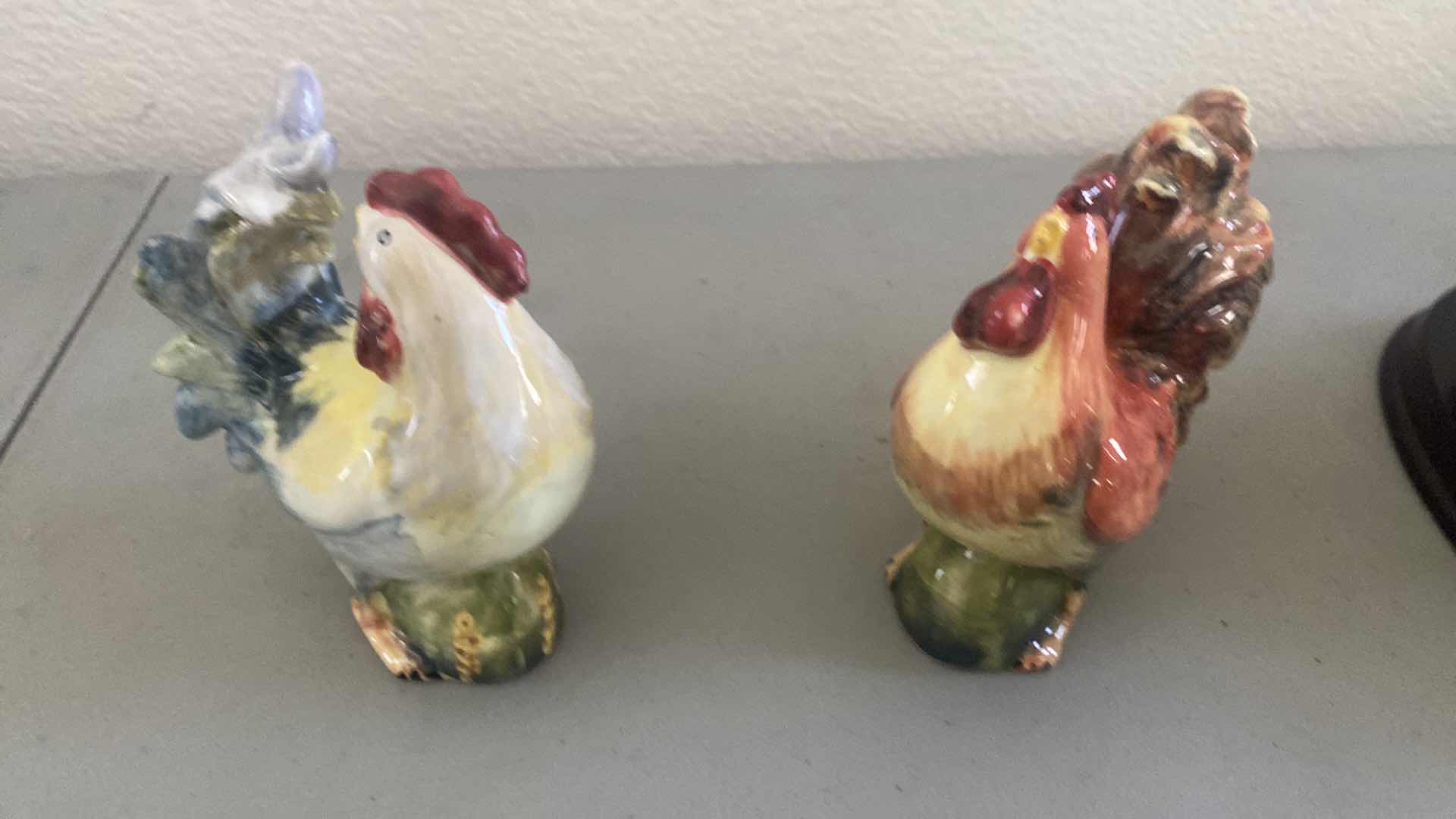 Photo 1 of ROOSTER SALT & PEPPER AND ROOSTER VINEGAR H12”