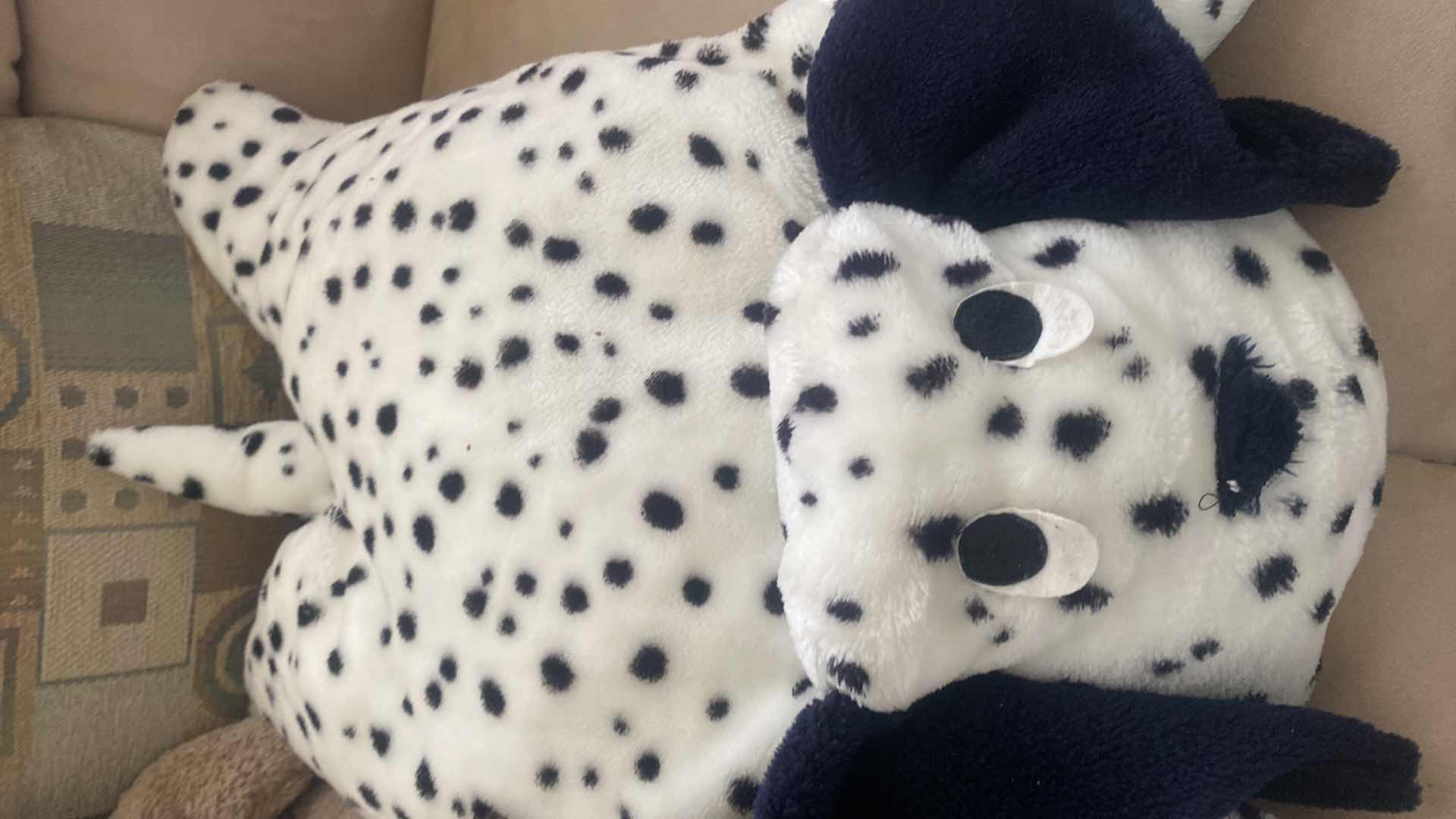 Photo 1 of 5 - STUFFED ANIMALS