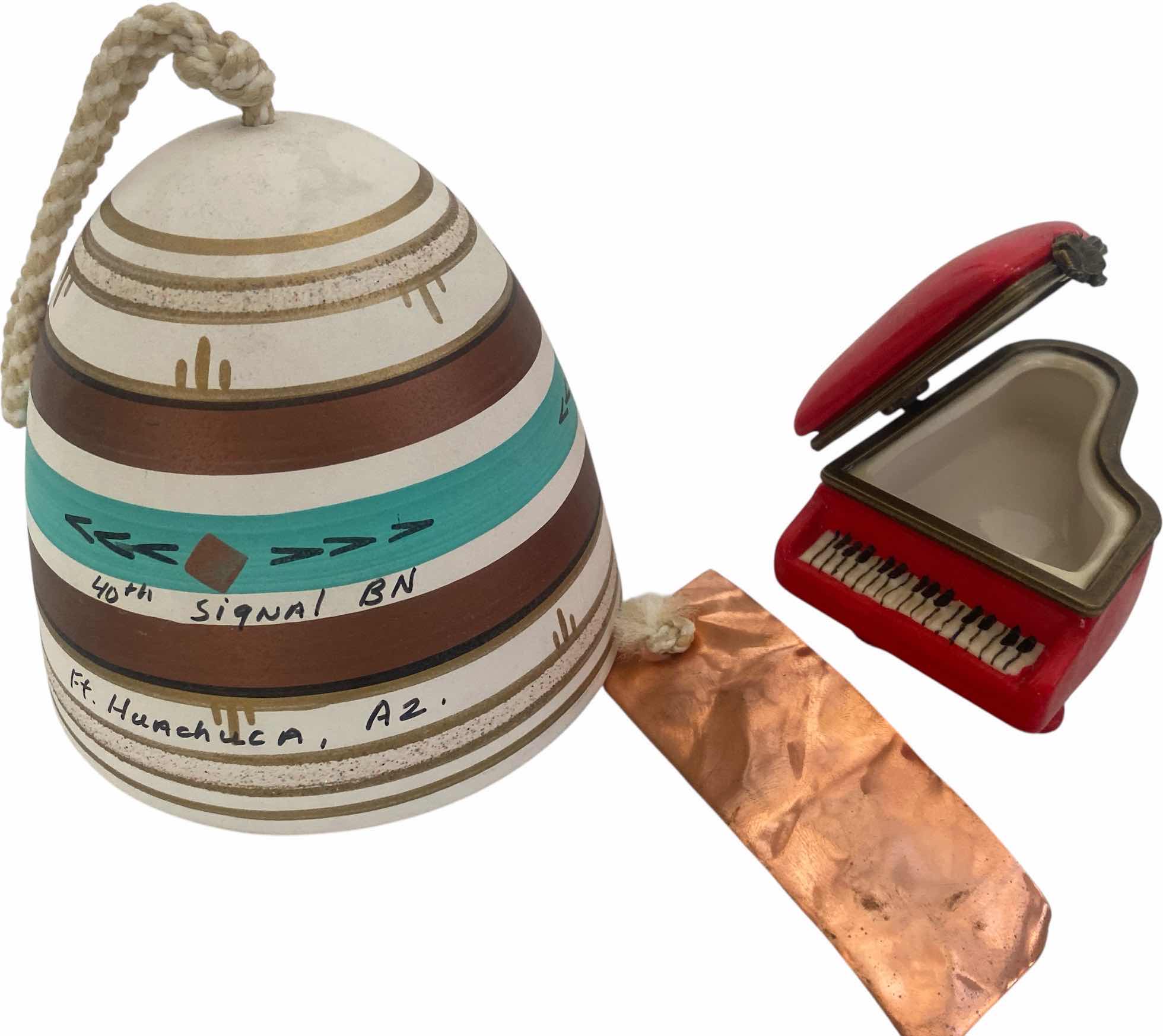 Photo 1 of SOUVENIRS- ELTON JOHN PIANO TRINKET BOX @ POTTERY BELL FROM ARIZONA H5”