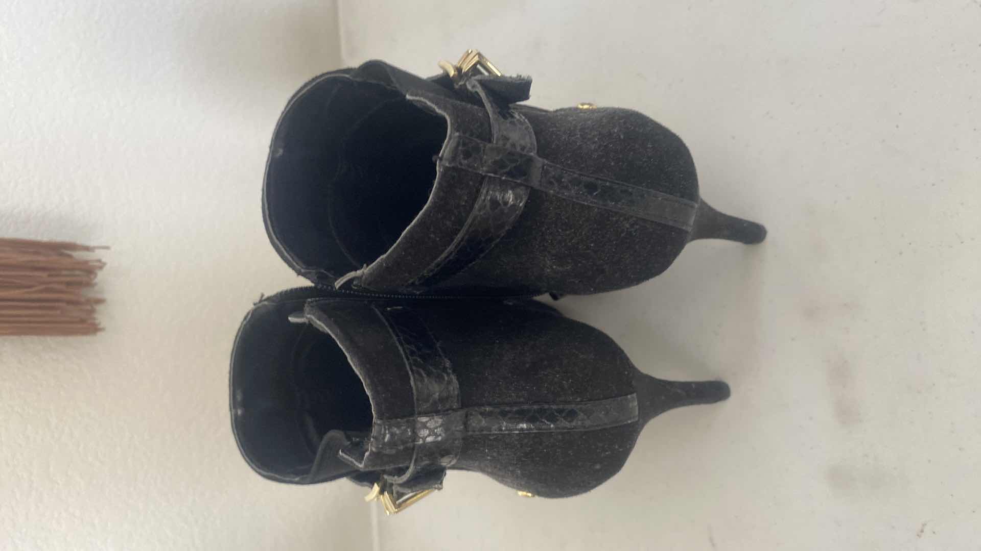 Photo 1 of 2 - WOMENS BOOTS SIZES 8 & 7 1/2