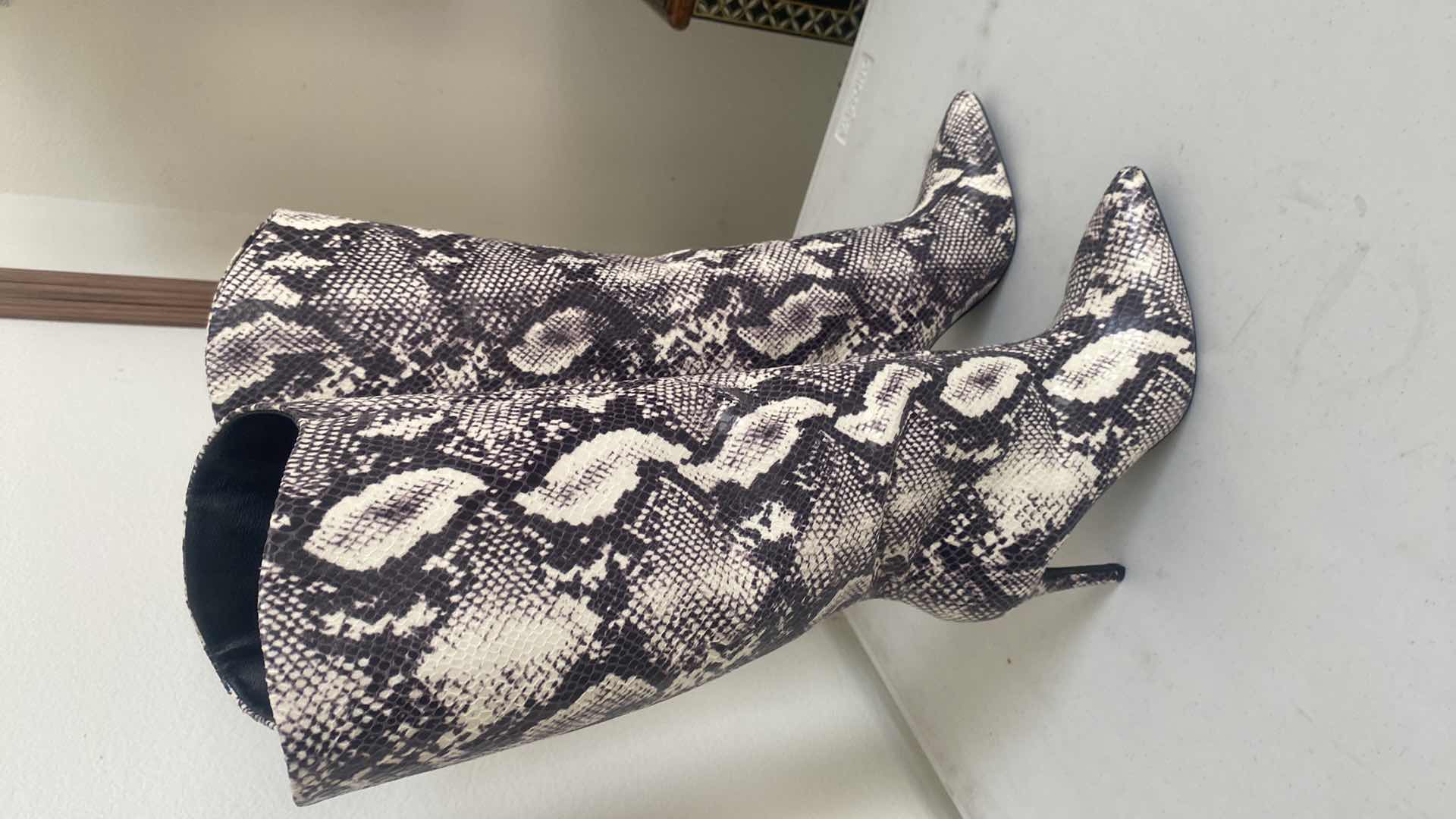 Photo 1 of 2 - WOMENS BOOTS SIZES  7 1/2