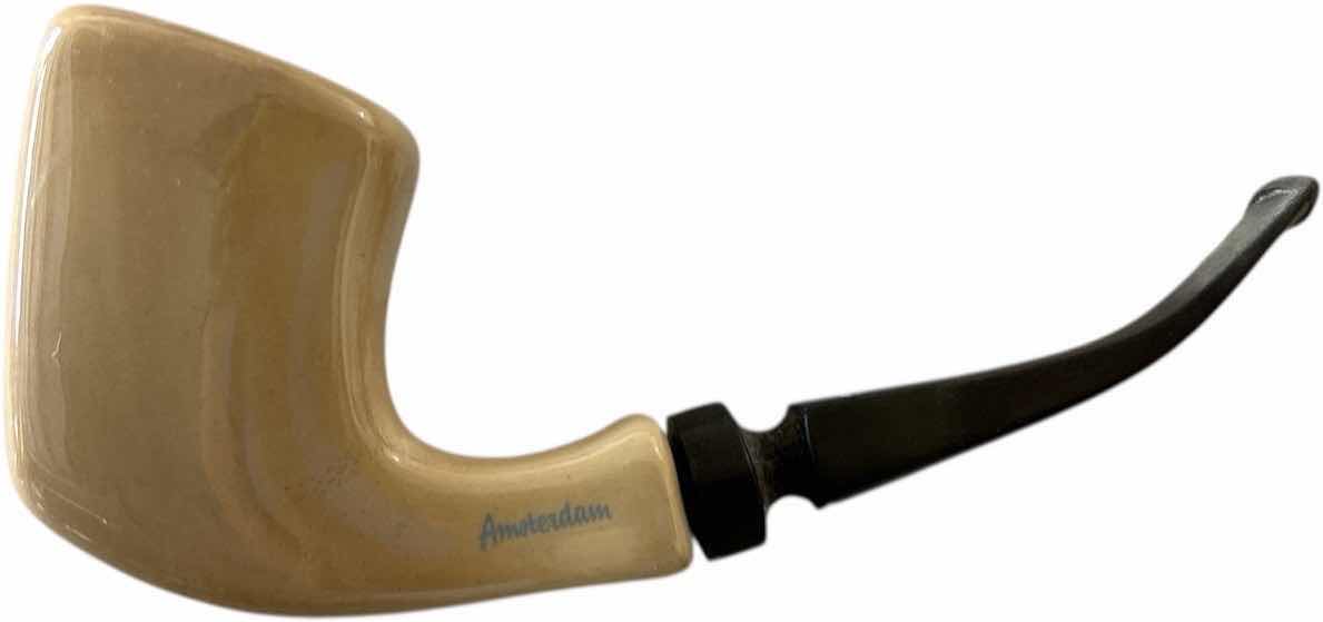 Photo 1 of Vintage Amsterdam Bent Style Ceramic Pipe